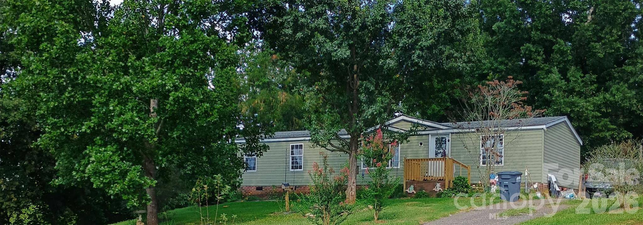 115 Anderson Acres DR, Harmony, NC 28634