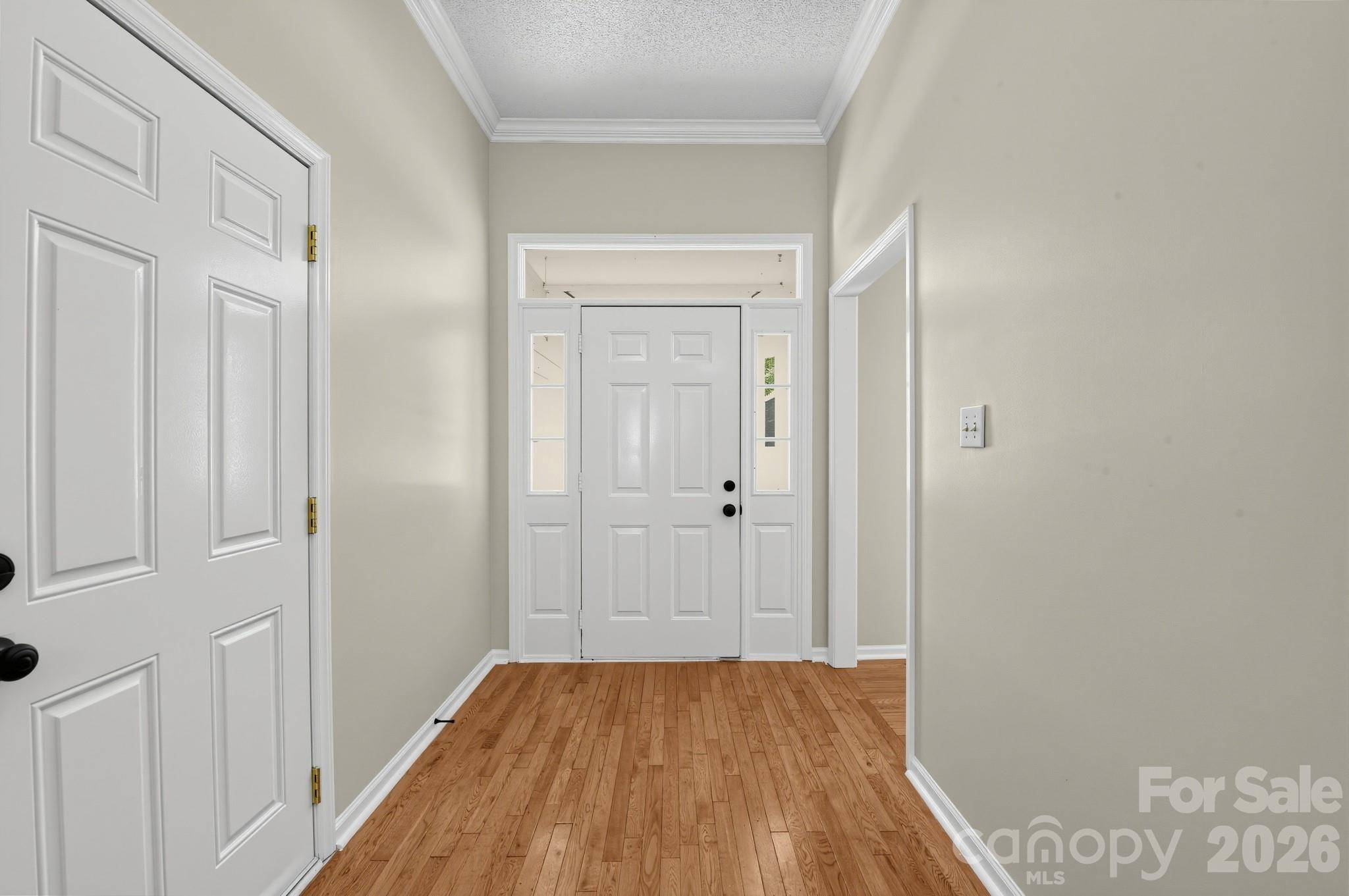 9210 Rotherham LN, Charlotte, NC 28216