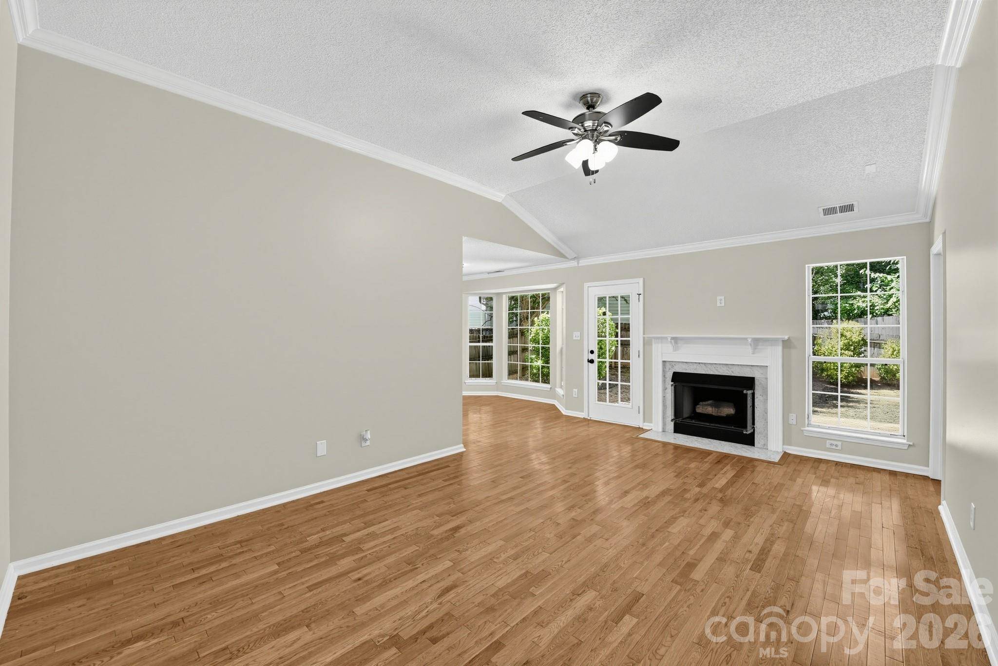 9210 Rotherham LN, Charlotte, NC 28216