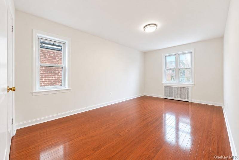 3121 Mickle AVE, Bronx, NY 10469