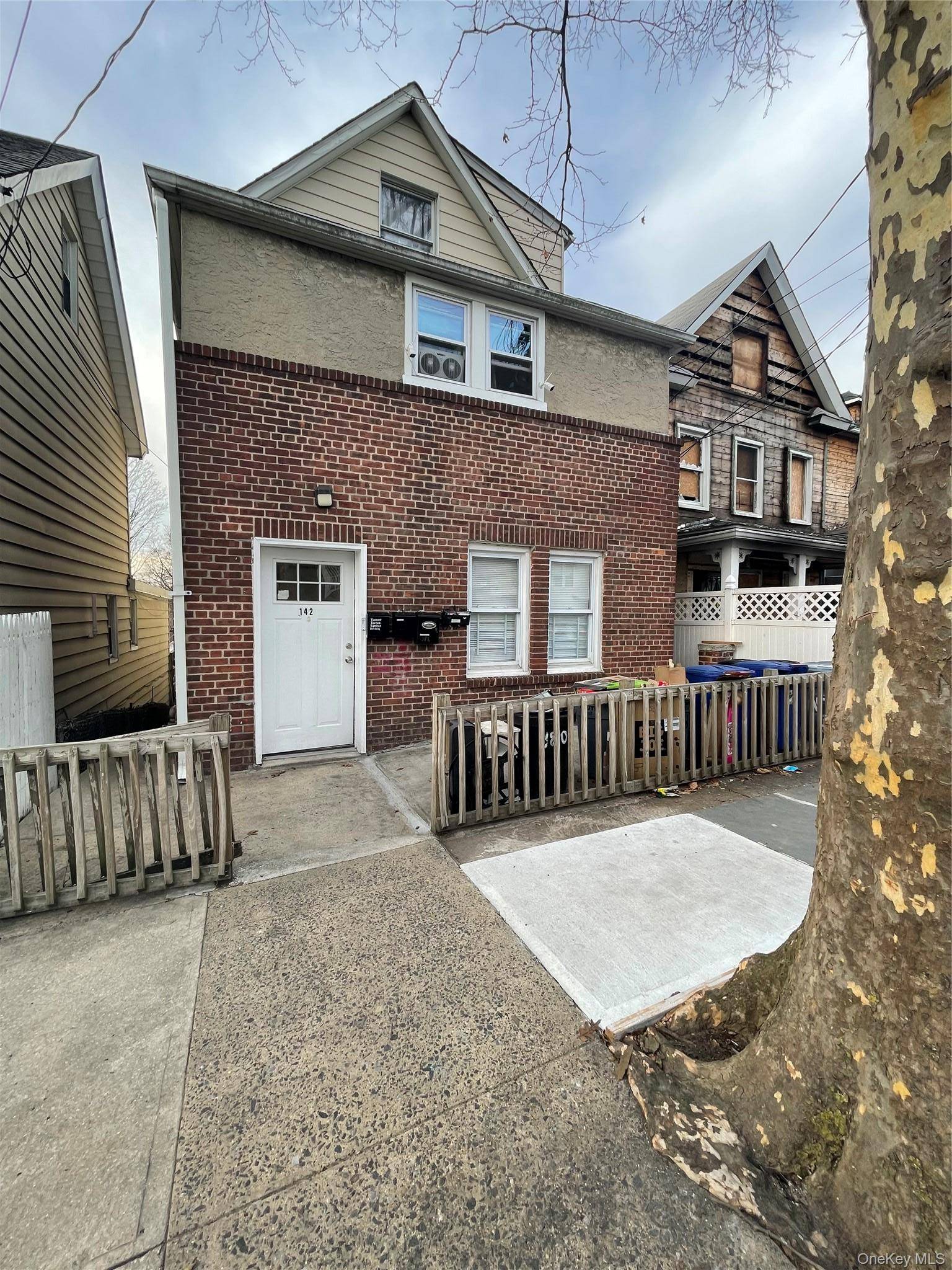 142 North Terrace AVE, Mount Vernon, NY 10550