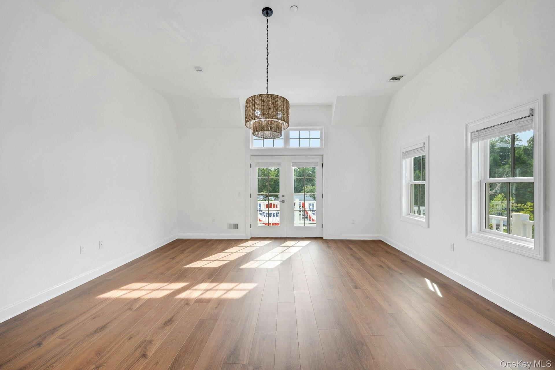 402 Main ST #4B, Armonk, NY 10504