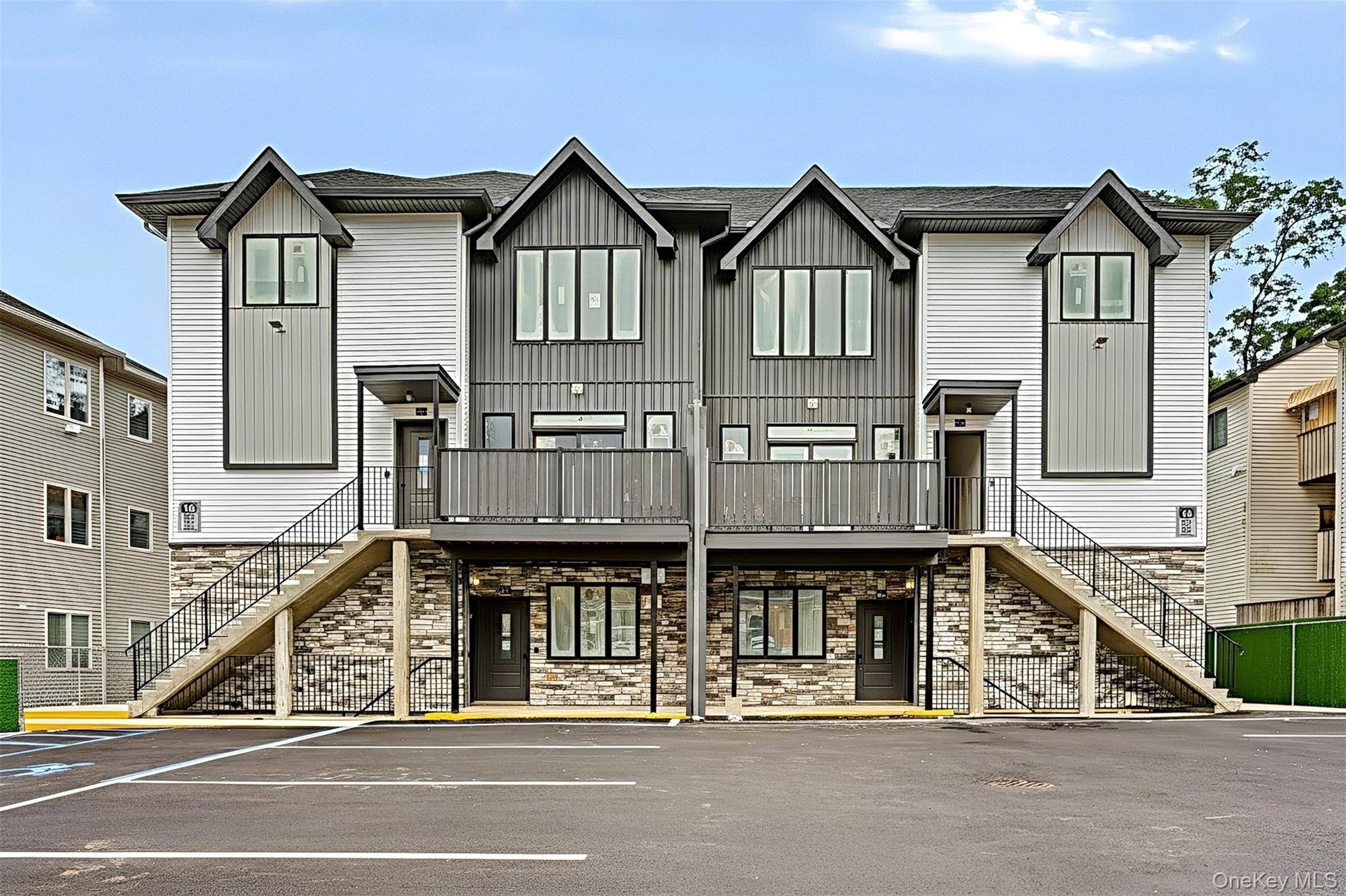 16 Phyllis TER #301, Monsey, NY 10952