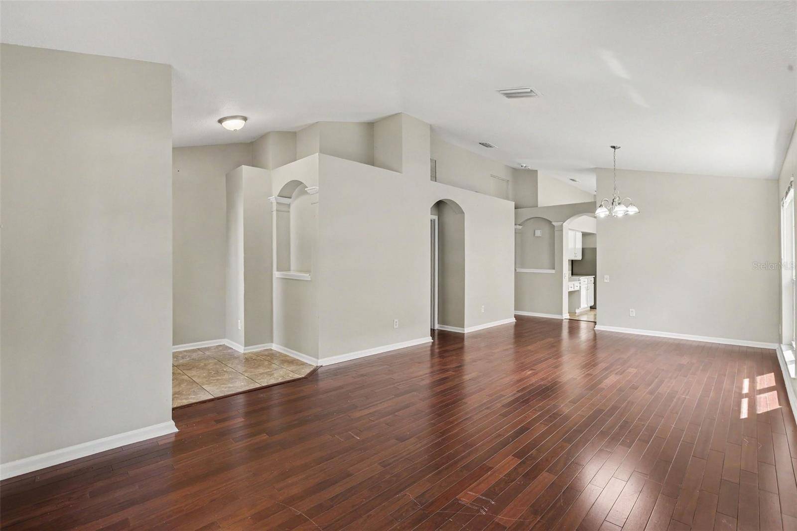 10317 HUNTERS HAVEN BLVD, Riverview, FL 33578