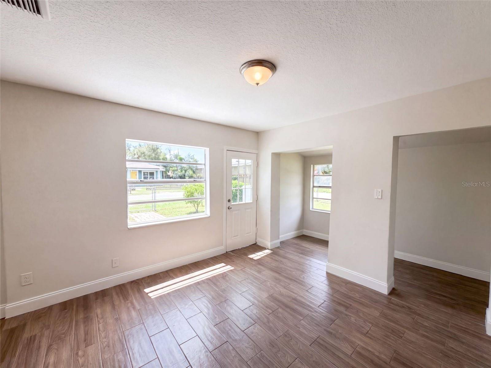 2406 E CURTIS ST, Tampa, FL 33610