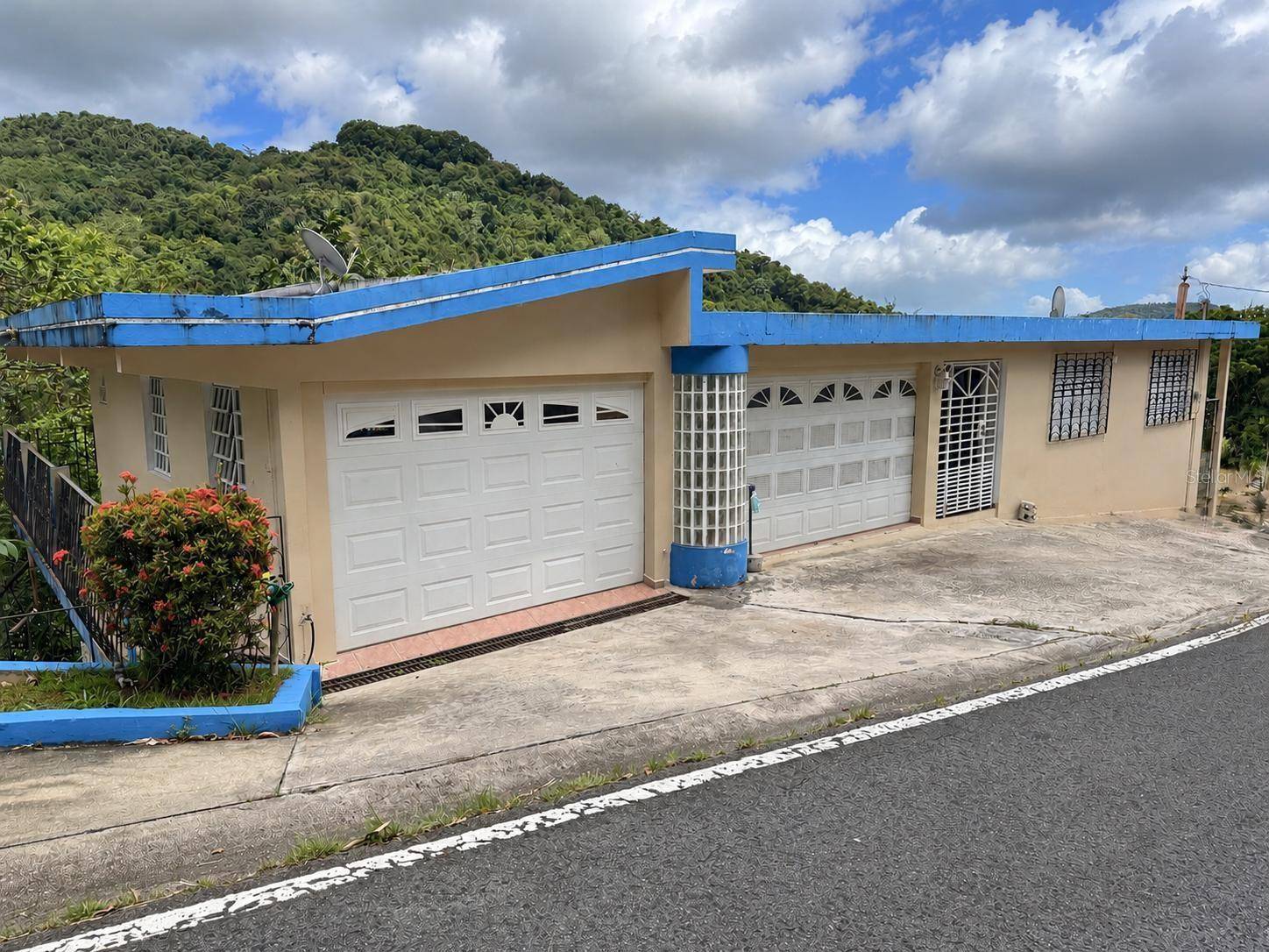 CARR 949 KM 1.4 BO RIO, Las Piedras, PR 00771