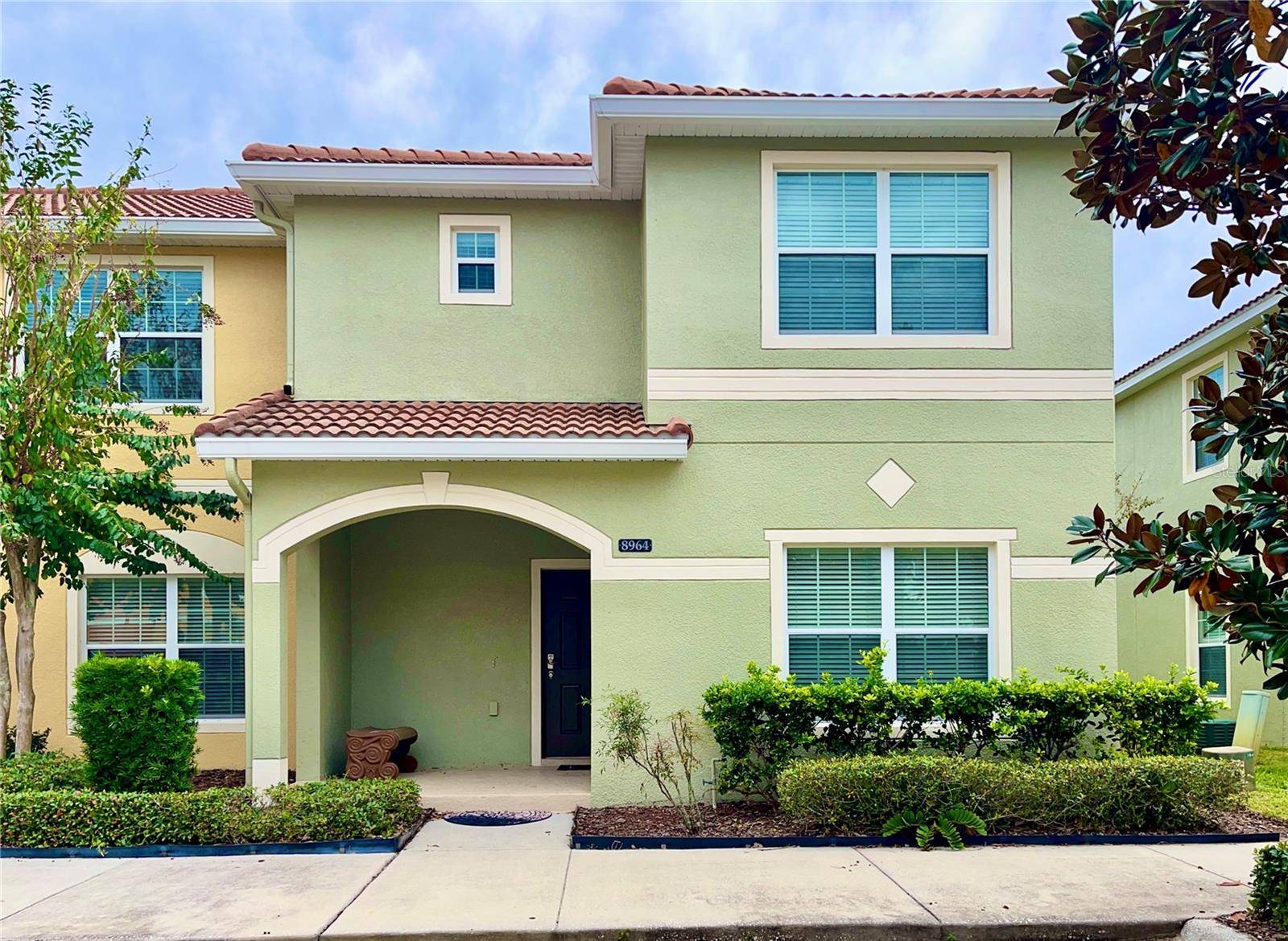 8964 CAT PALM RD, Kissimmee, FL 34747