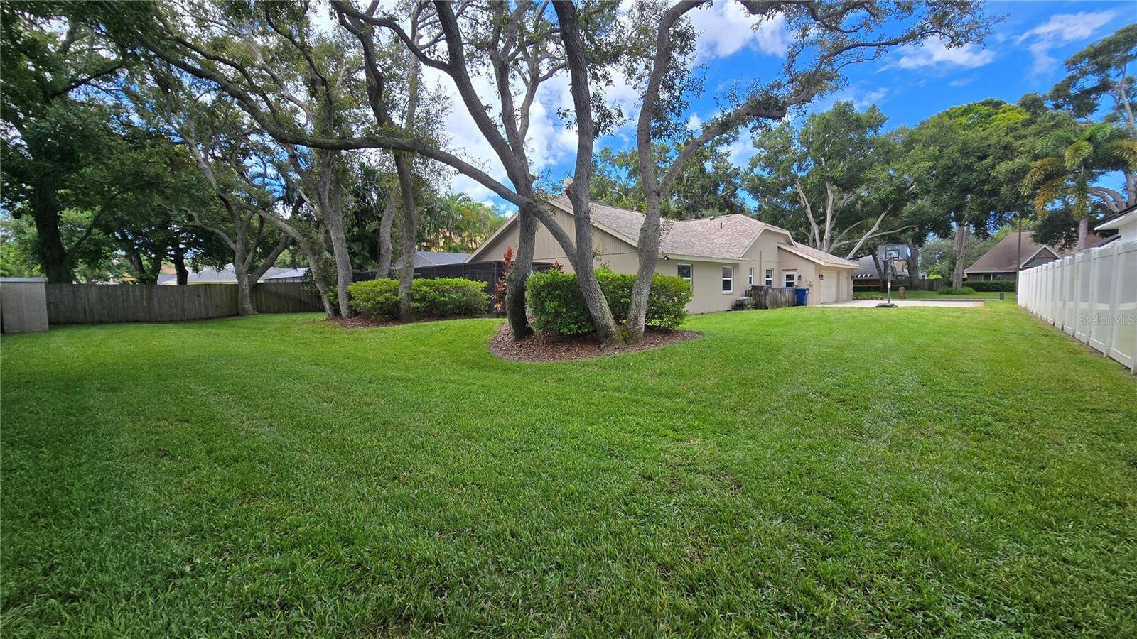 9991 WINDTREE BLVD, Seminole, FL 33772