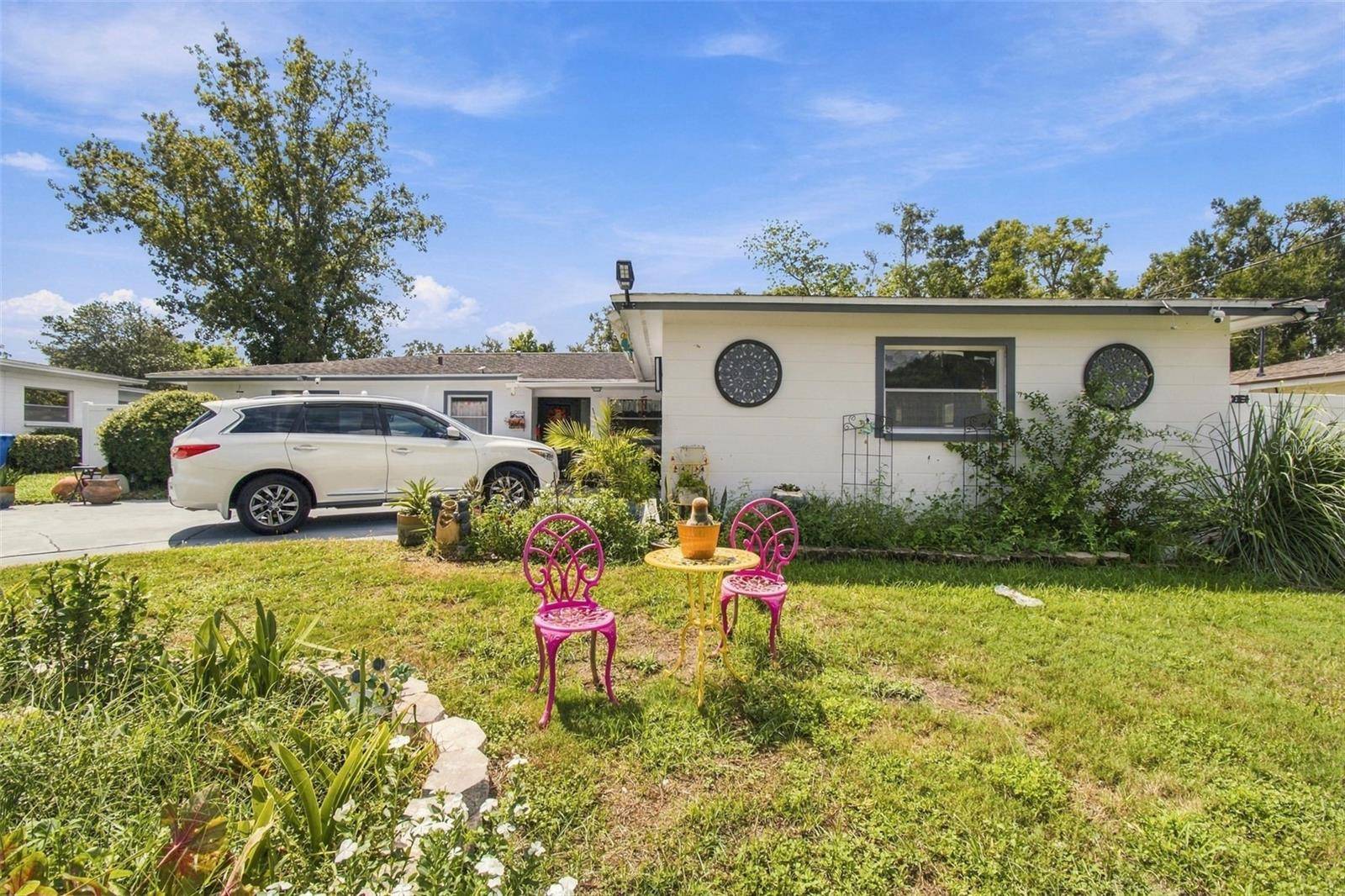 519 S LARRY CIR, Brandon, FL 33511