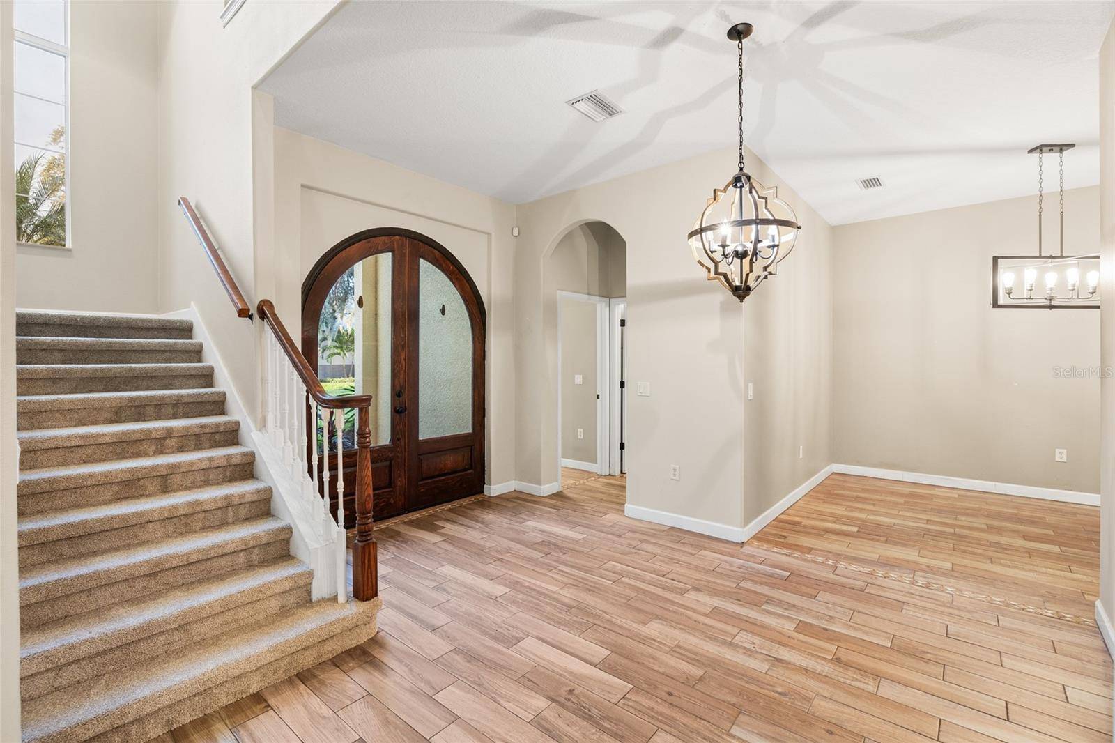 4117 WOODACRE LN, Tampa, FL 33624