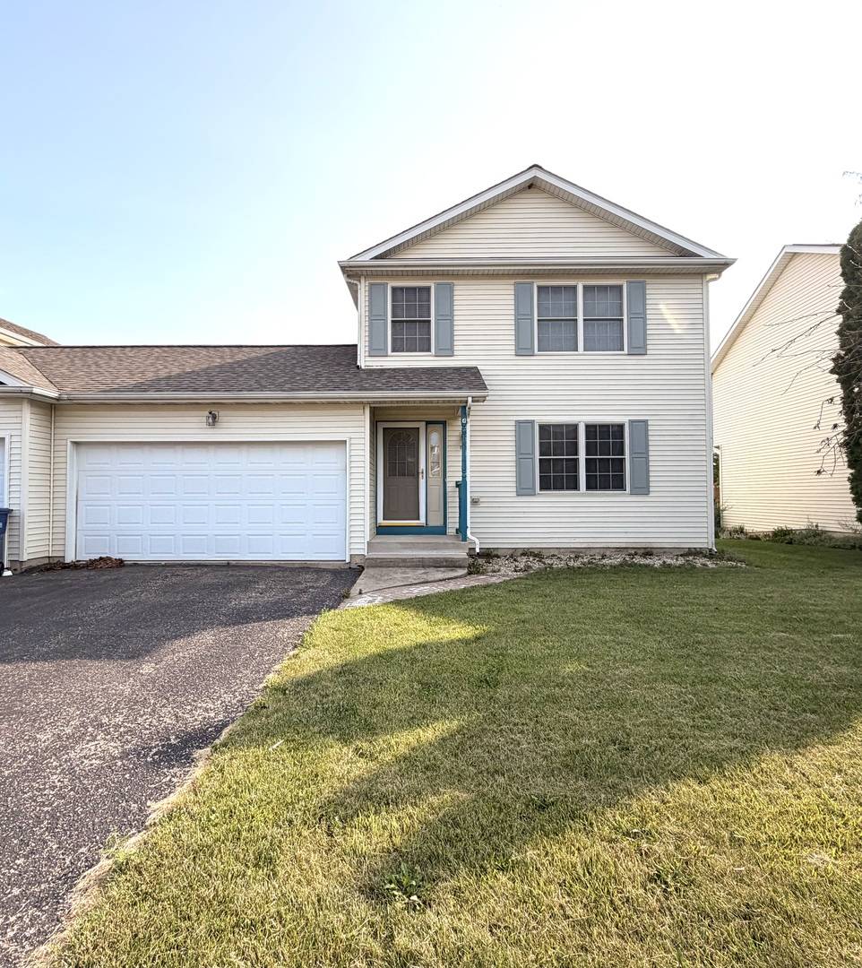 1536 Moluf ST, Dekalb, IL 60115