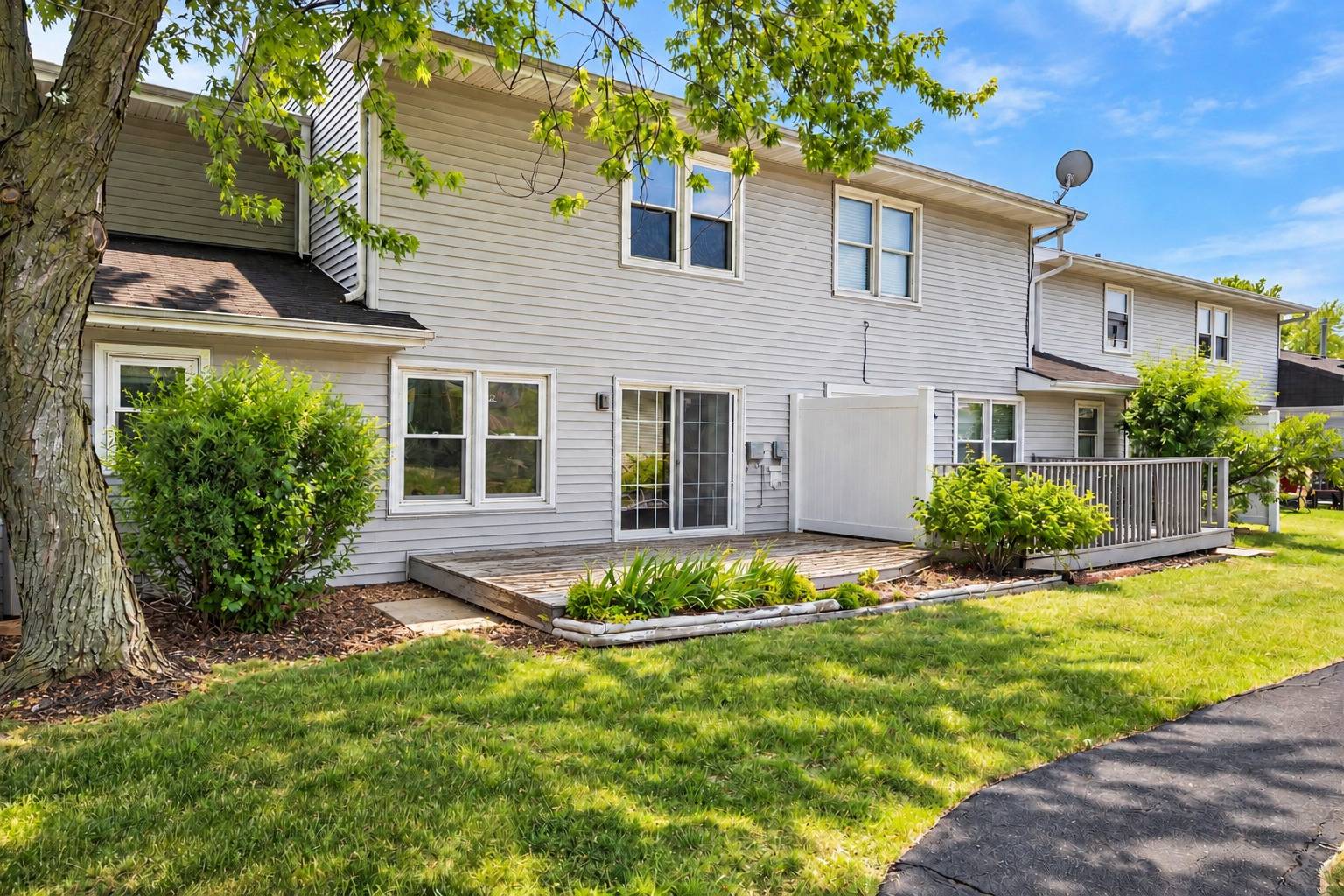 435 Wright CT, Bolingbrook, IL 60440