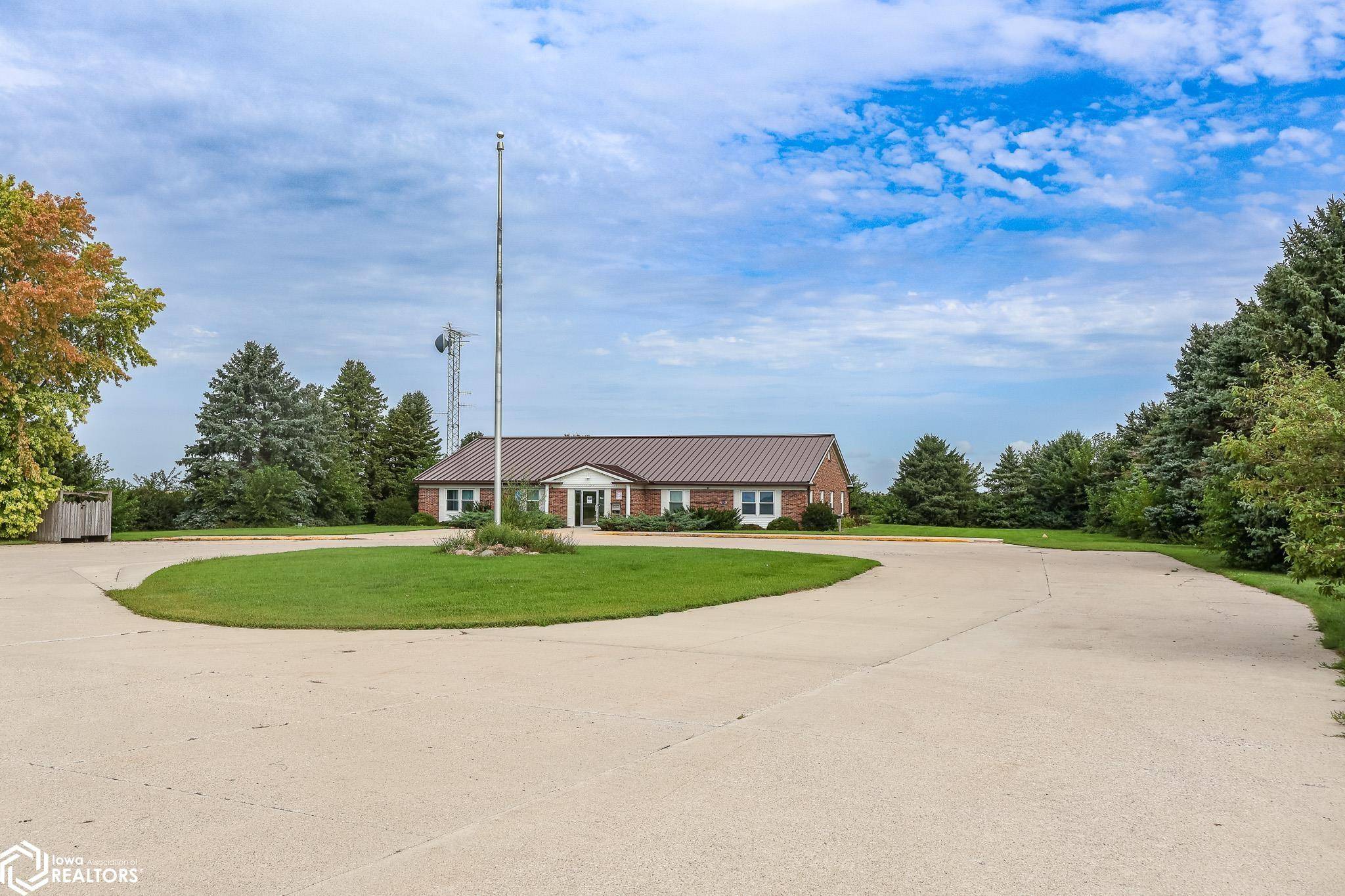 2099 Highway 3, Clarion, IA 50525