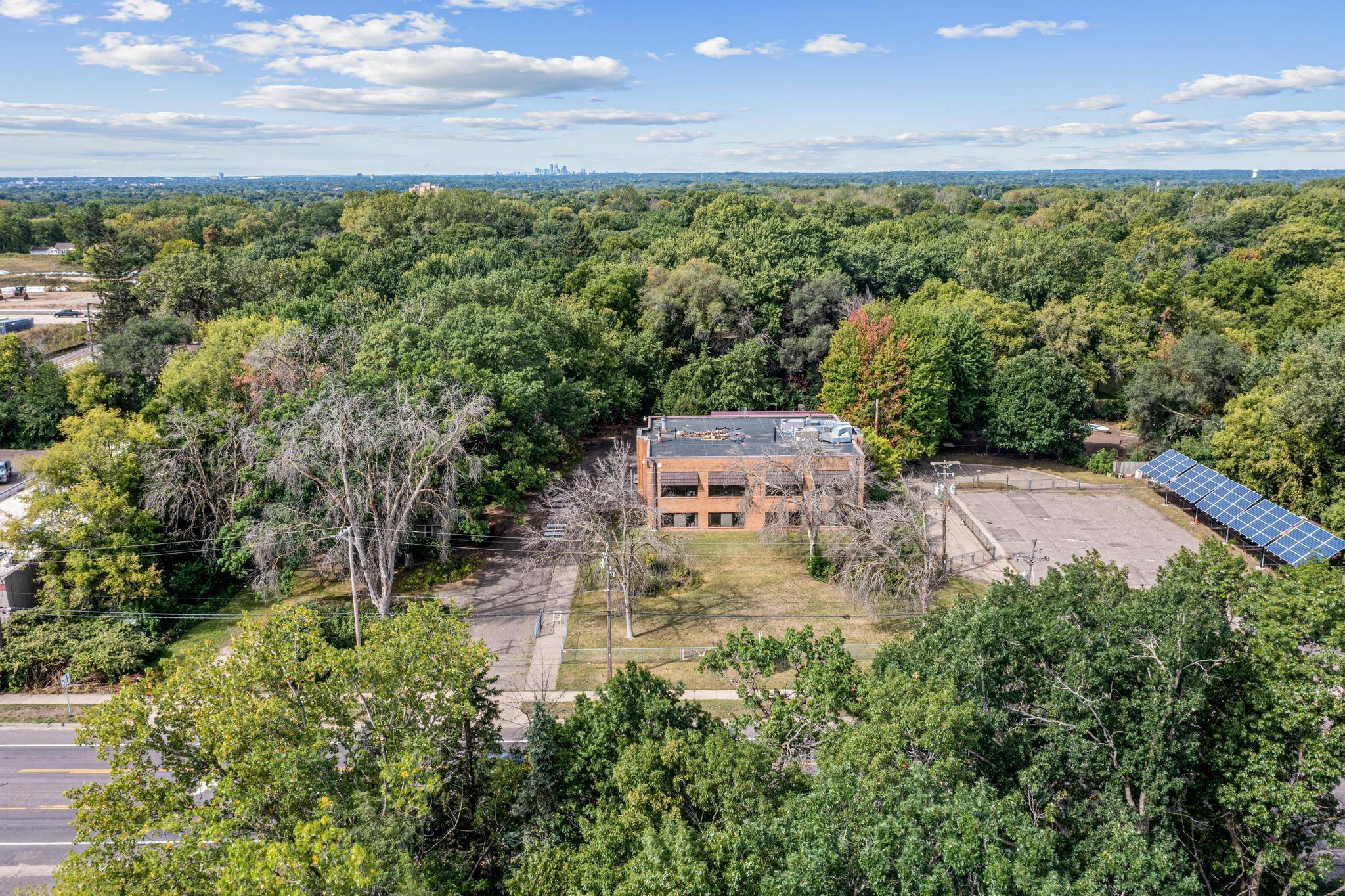1709/1695 Mcknight RD N, Maplewood, MN 55109