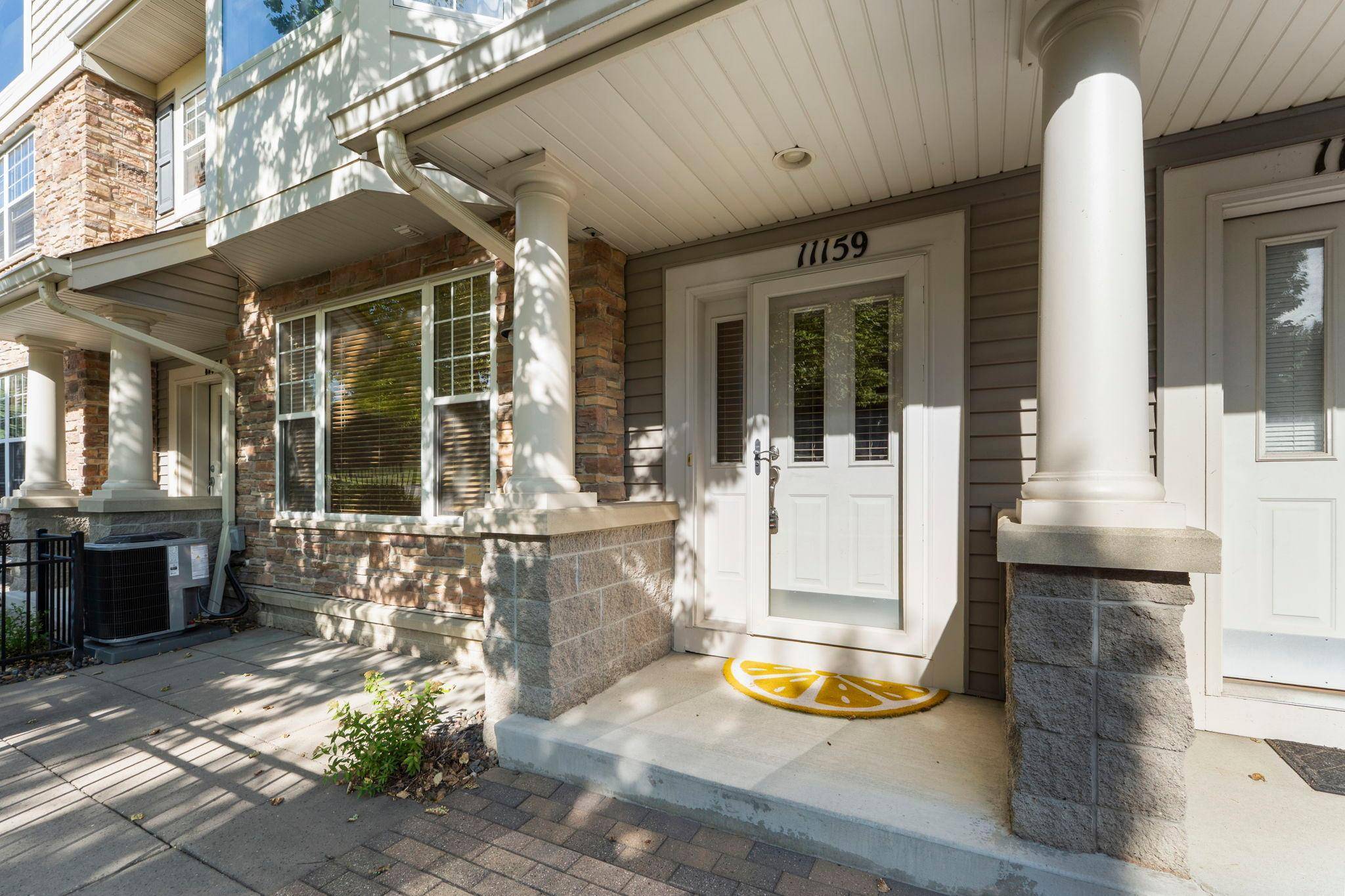 11159 Kinsley ST, Eden Prairie, MN 55344