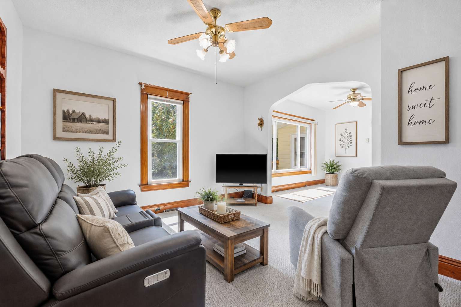 120 3rd ST W, Hector, MN 55342