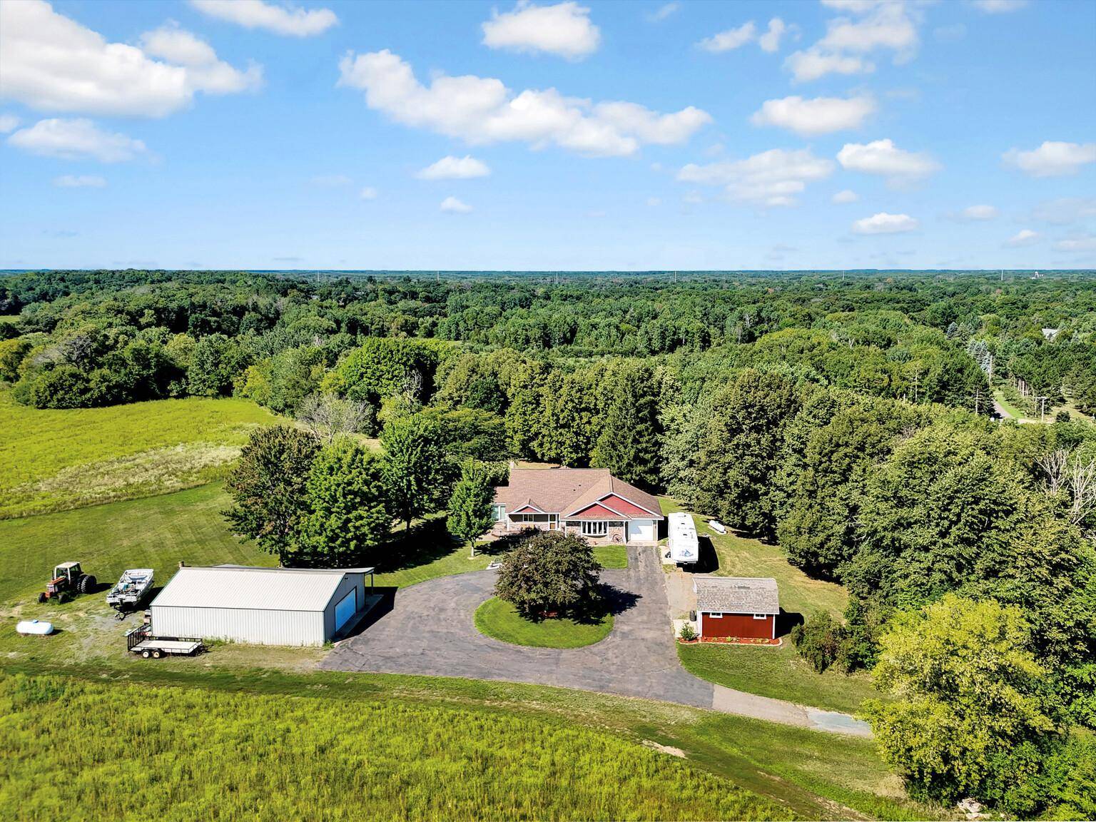 11187 Lindo TRL, Lindstrom, MN 55045