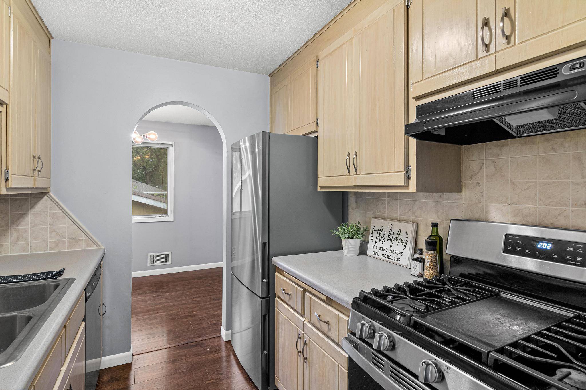 6510 2nd ST NE, Fridley, MN 55432