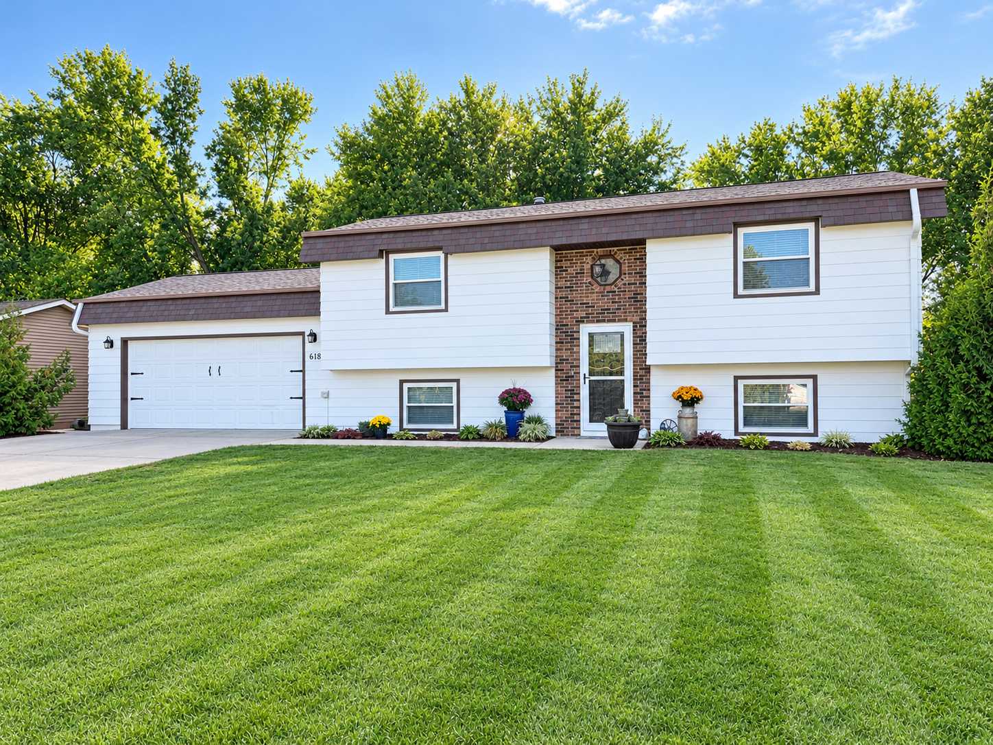 615 7th AVE NE, Stewartville, MN 55976