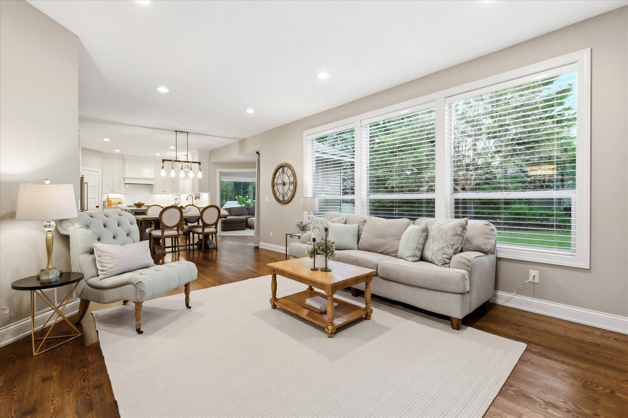 6808 Cambridge RD, Shakopee, MN 55379