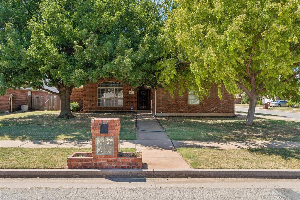 18113 Laurel Oak DR, Edmond, OK 73012