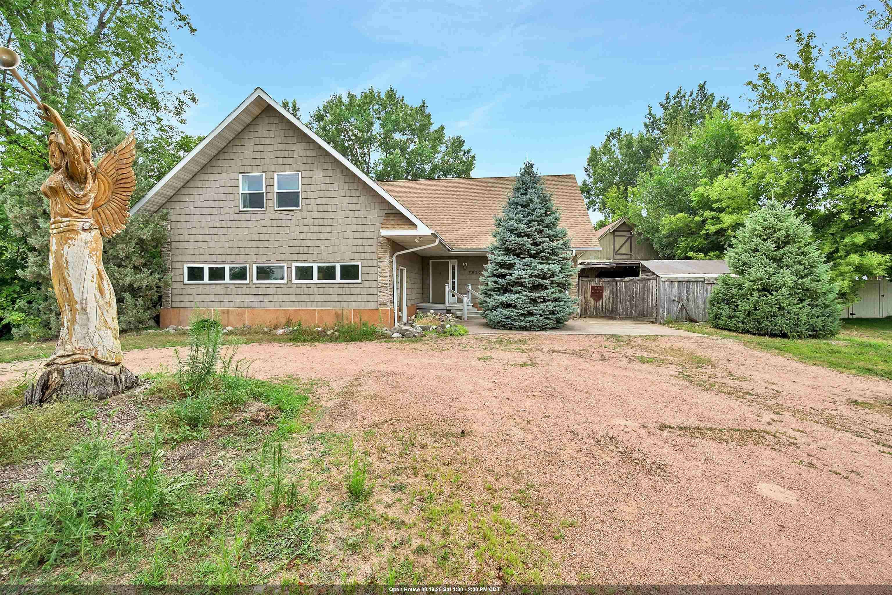 2620 BELLEVUE ST, Green Bay, WI 54311