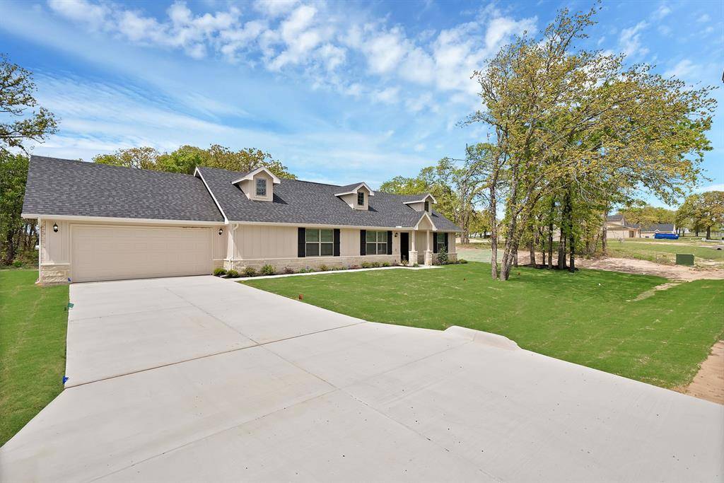 116 Sedona Creek Court, Poolville, TX 76487