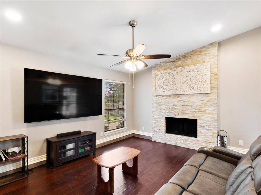 2922 Spring Brook Drive, Garland, TX 75044