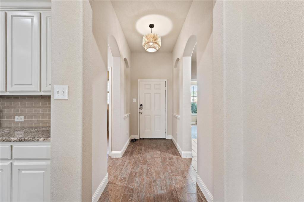3501 Meadowtrail Lane, Denton, TX 76207