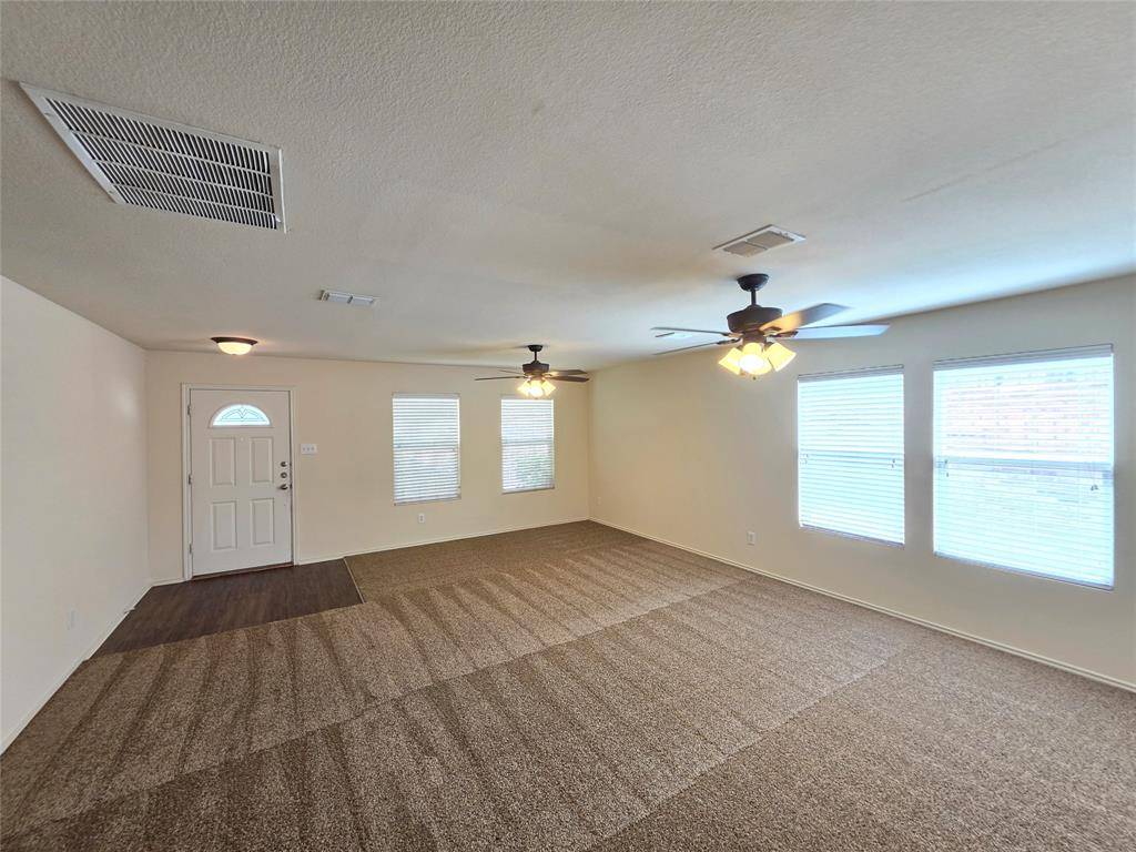 8108 Stowe Springs Lane, Arlington, TX 76002