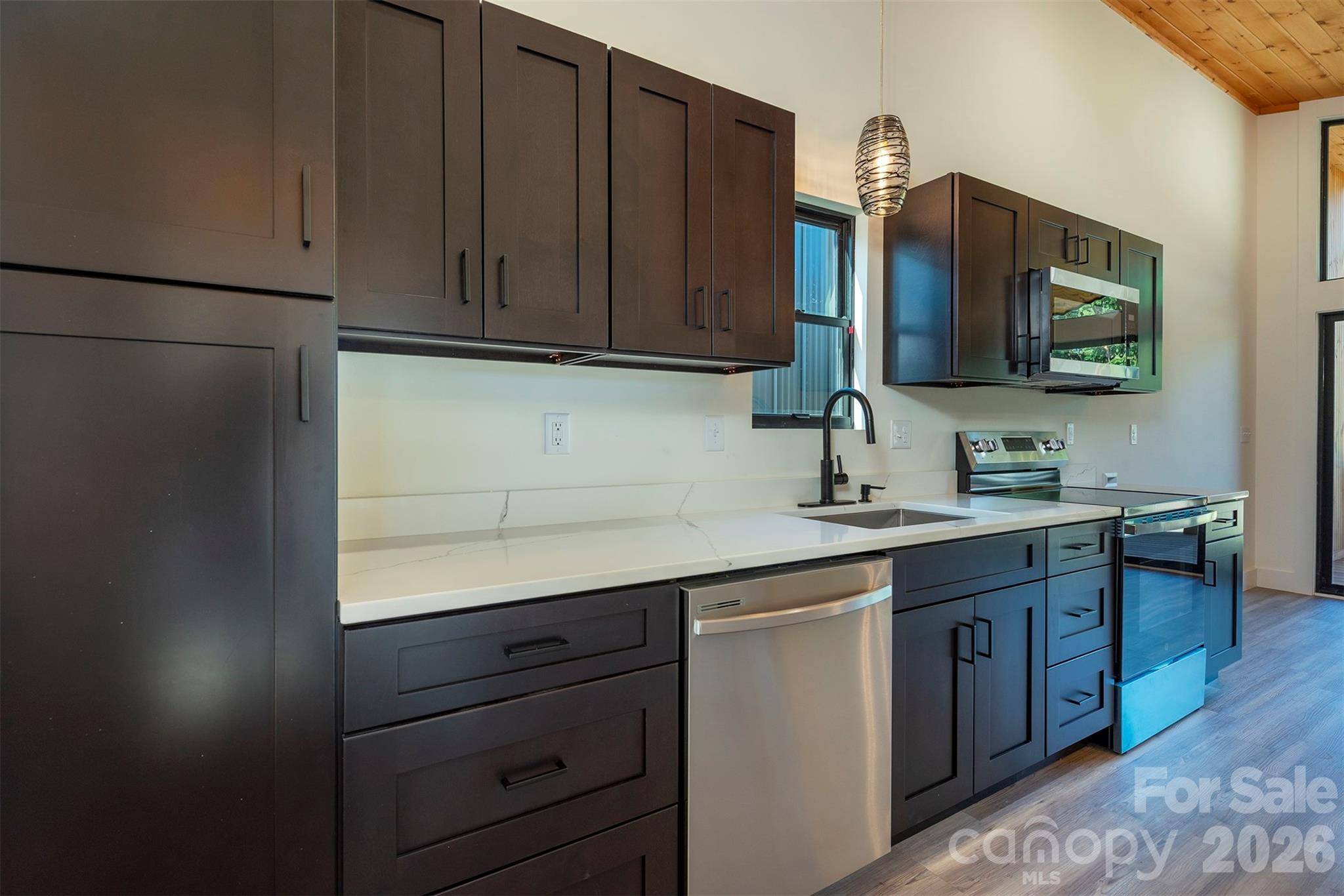 73 W Mitchell ST, Old Fort, NC 28762