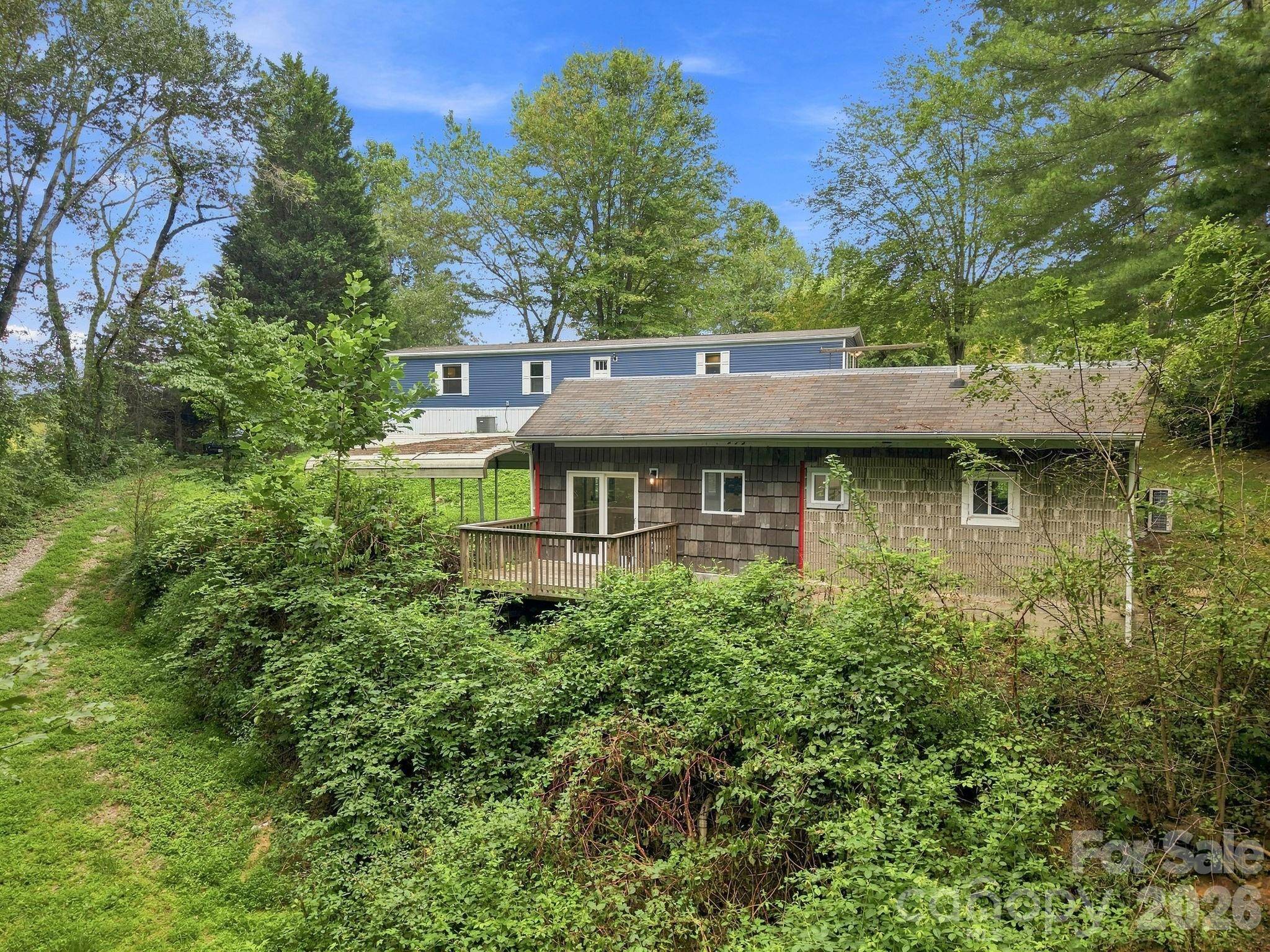 146 & 148 Bradshaw CIR, Candler, NC 28715