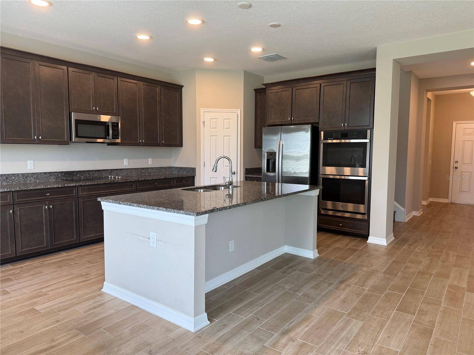 31954 SAPNA CHIME DR, Wesley Chapel, FL 33545