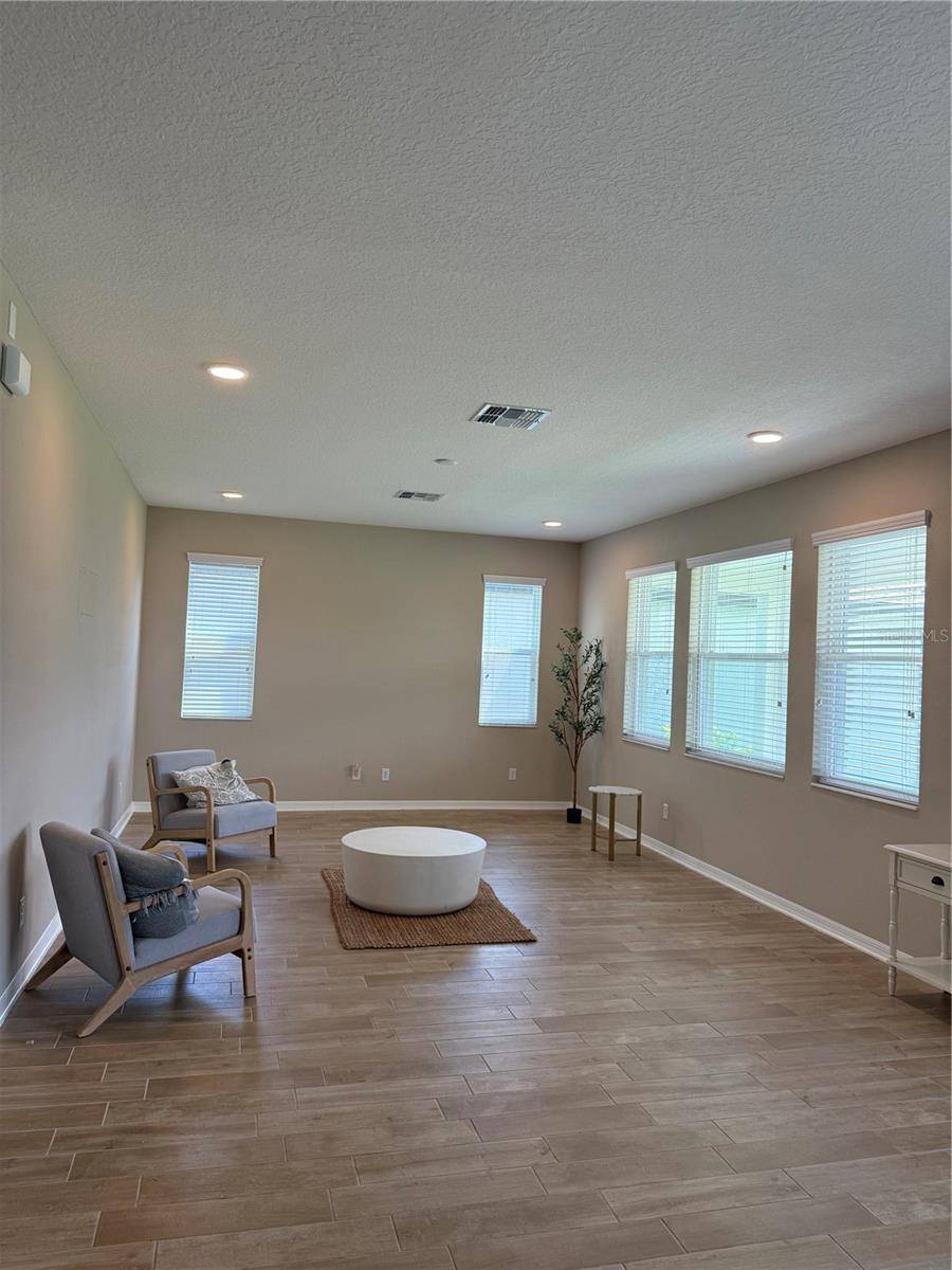 31954 SAPNA CHIME DR, Wesley Chapel, FL 33545