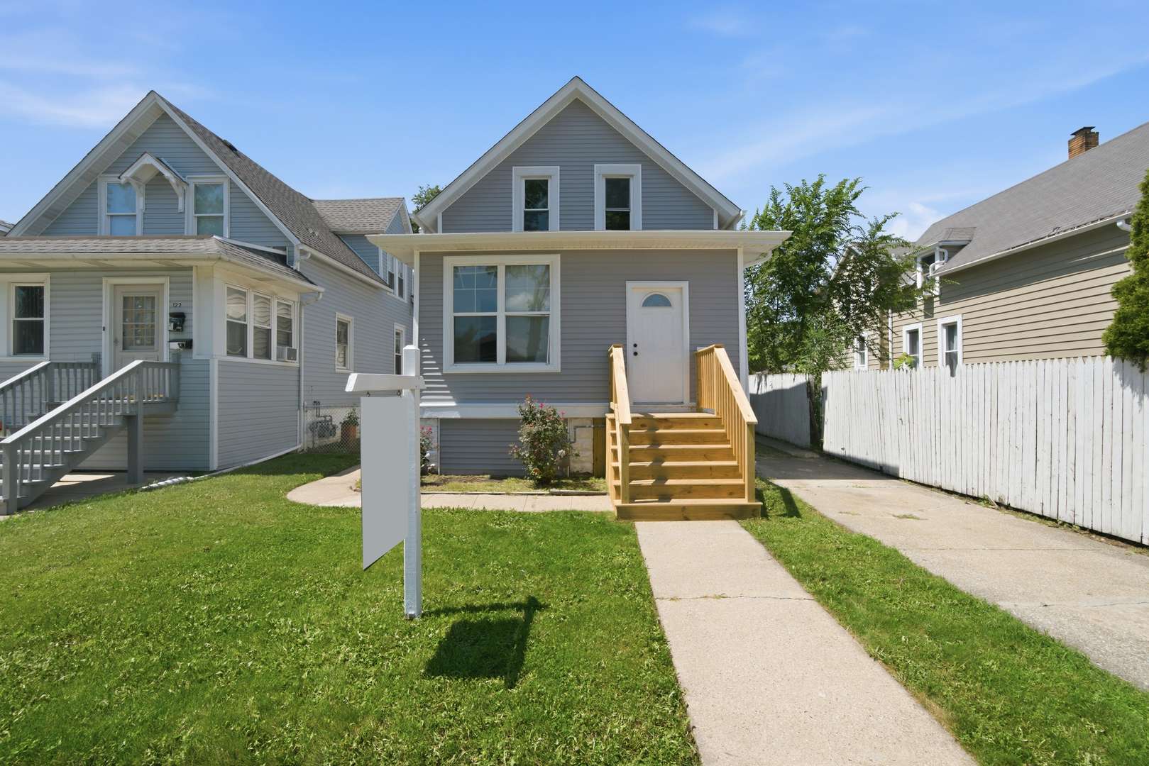 124 N 11th AVE, Melrose Park, IL 60160