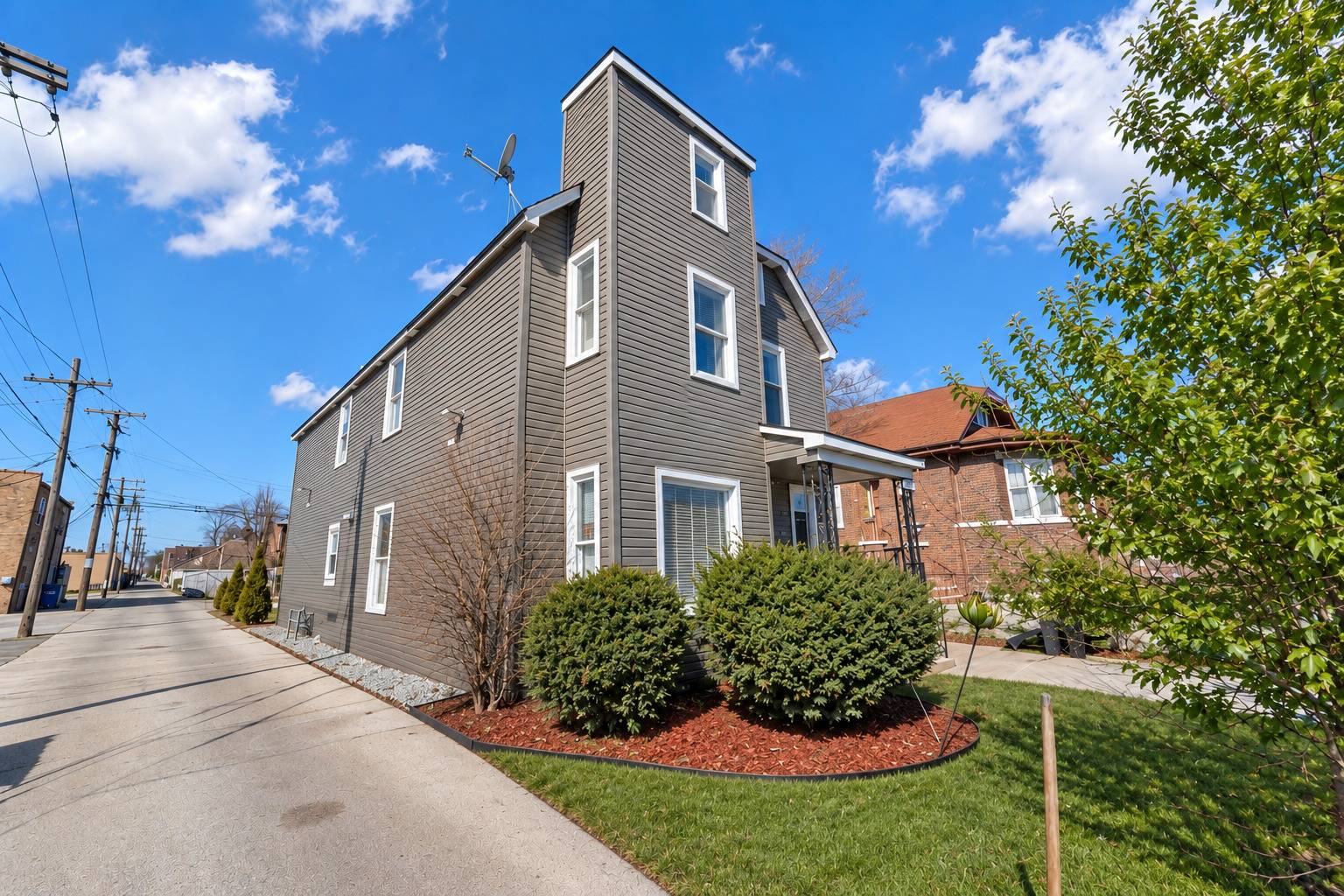 9436 S Spaulding AVE, Evergreen Park, IL 60805