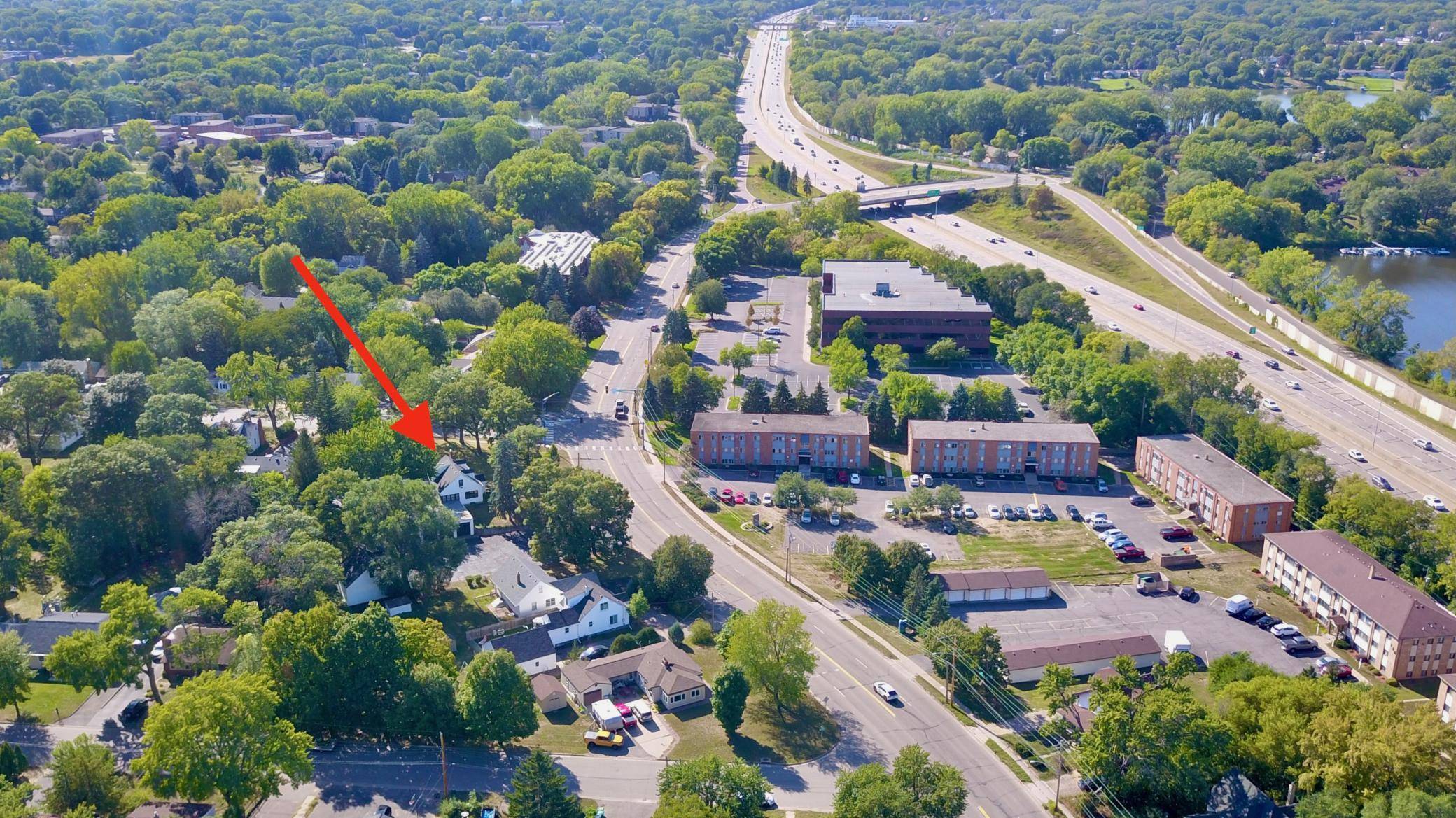 739 10th ST NW, New Brighton, MN 55112
