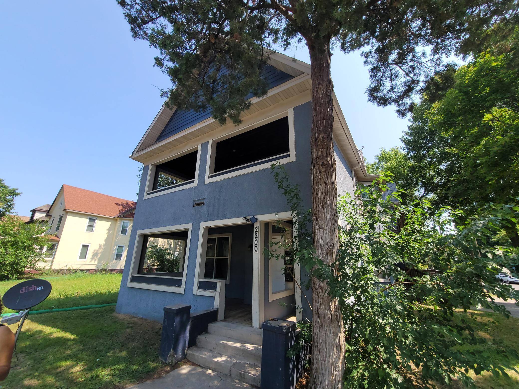 2200 N 6th ST, Minneapolis, MN 55411