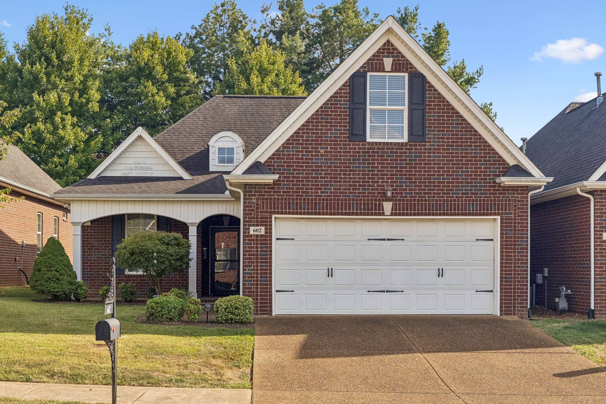 602 Indian Ridge Cir, White House, TN 37188