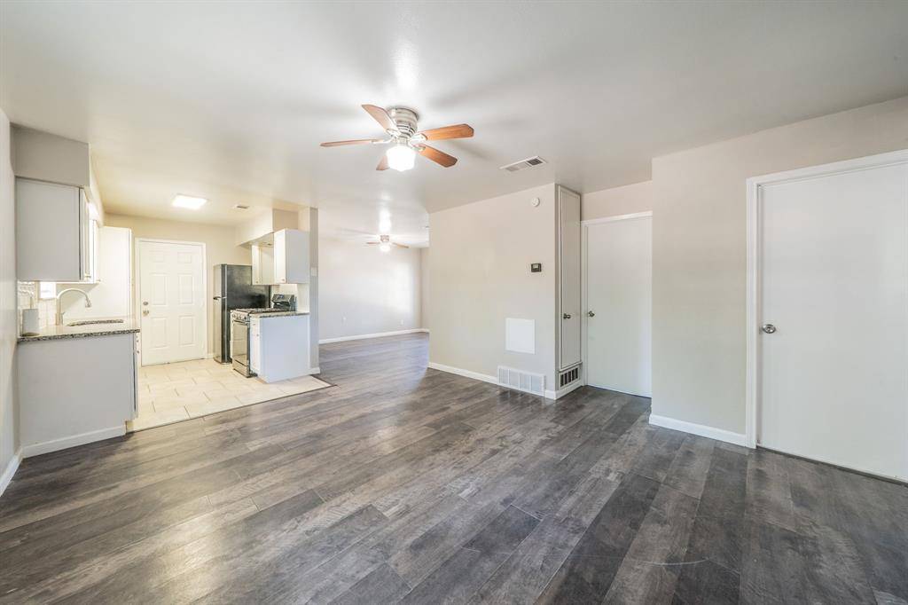 4646 Ridgepoint Drive, Dallas, TX 75211