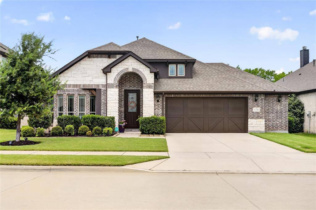 628 Lake Cove Drive, Little Elm, TX 75068