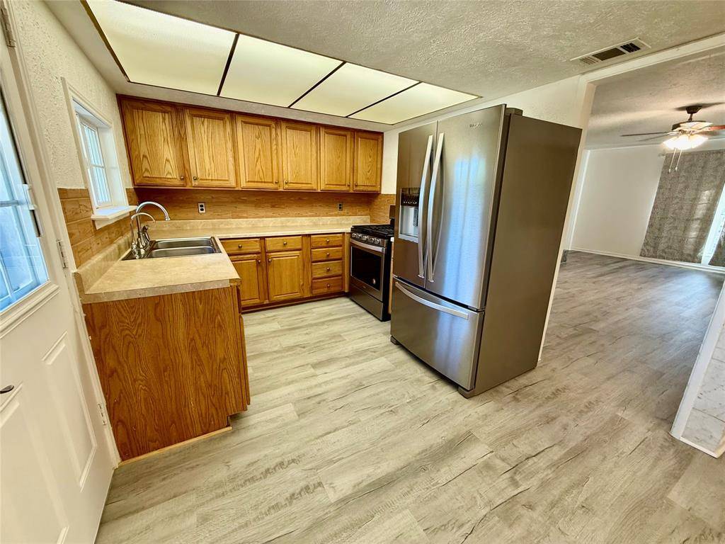 818 Westbrook Drive, Garland, TX 75043