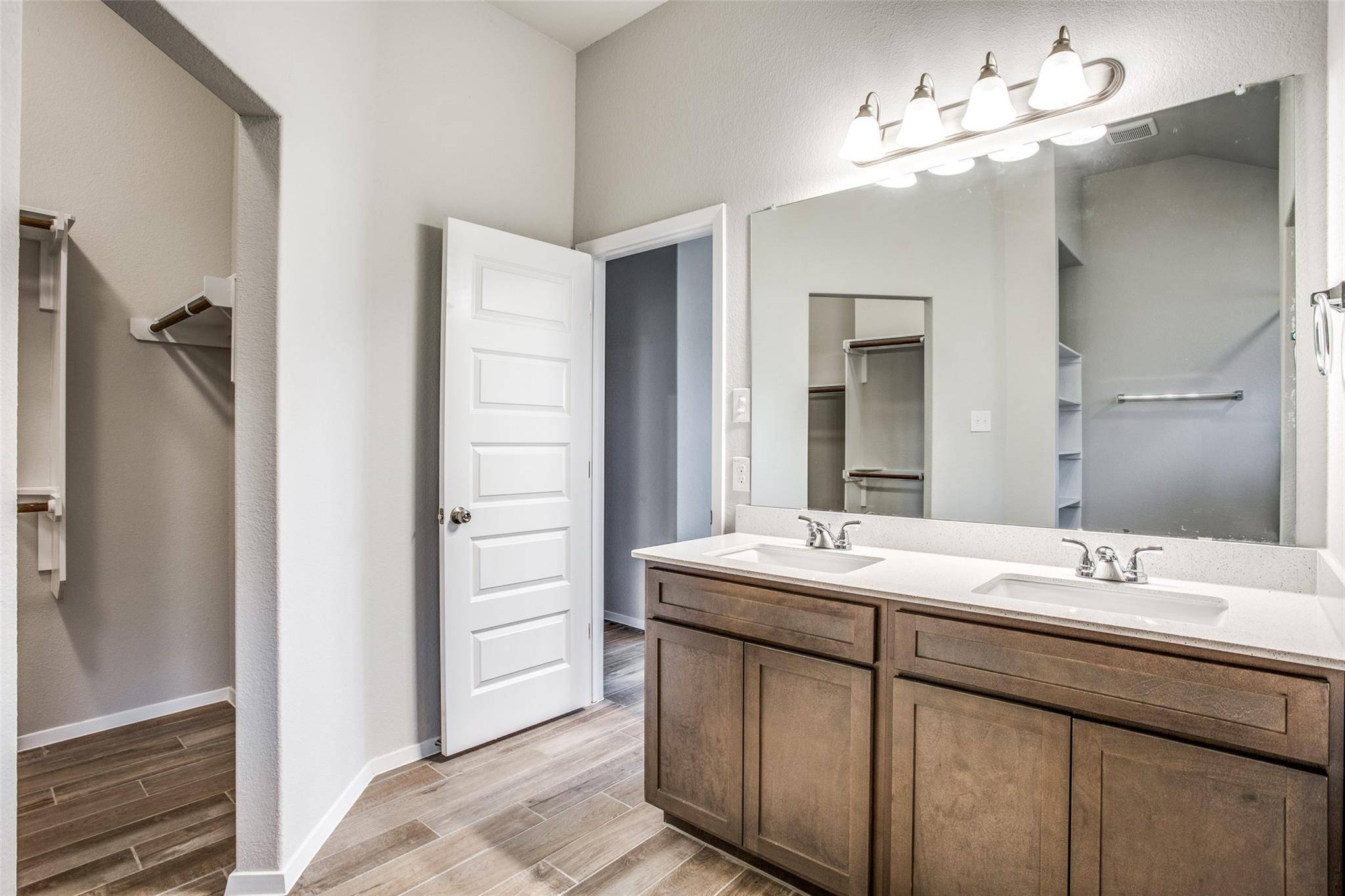225 Trailside LN, Bastrop, TX 78602