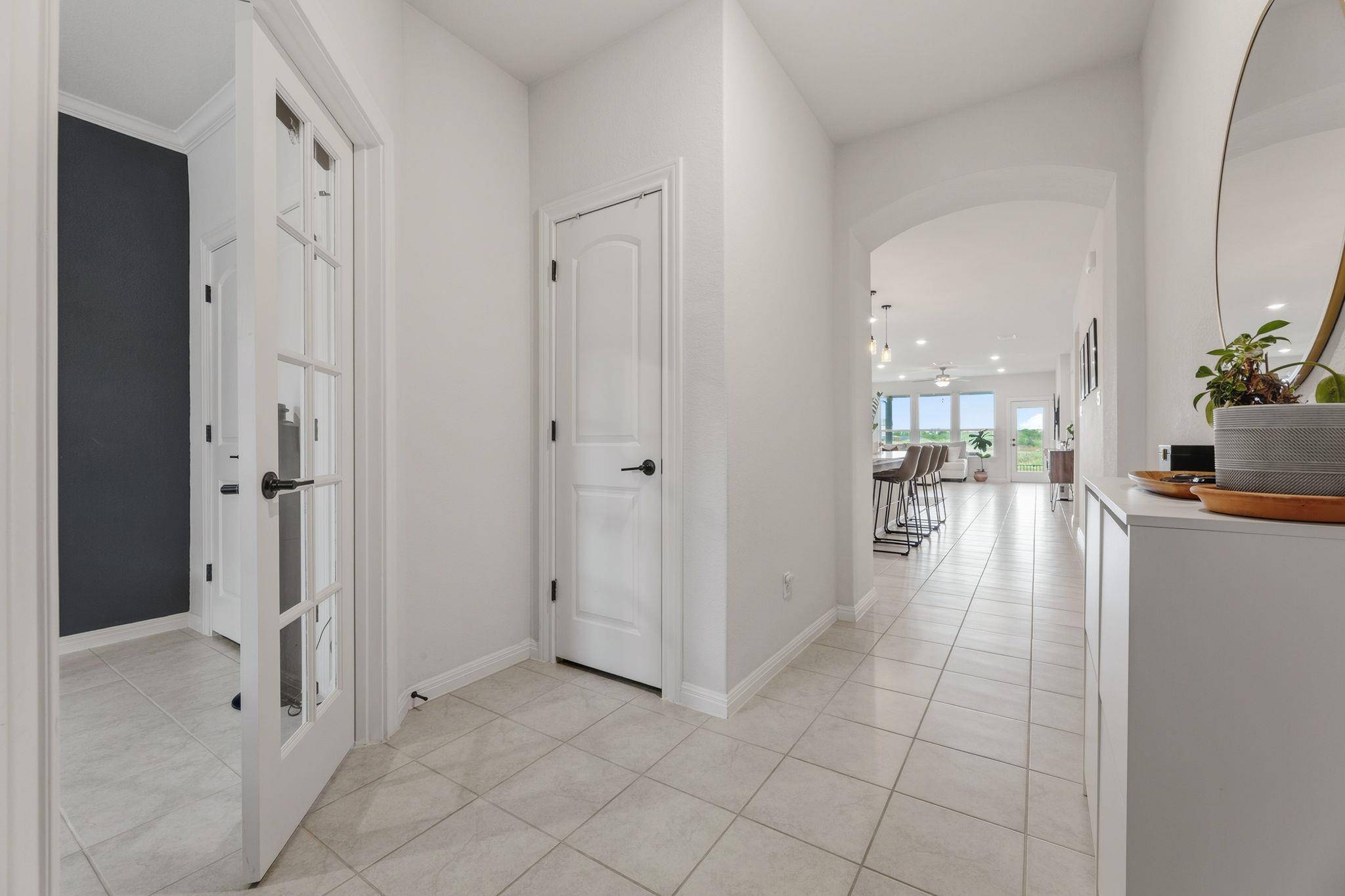 304 Sweetleaf DR, Buda, TX 78610