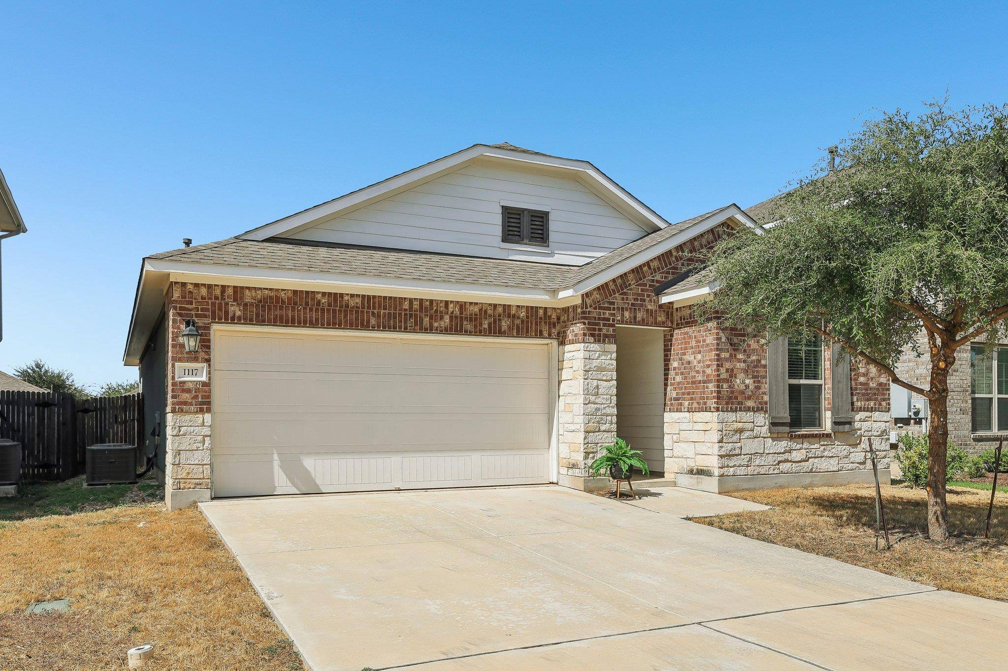 1117 Waterfall Ave, Leander, TX 78641