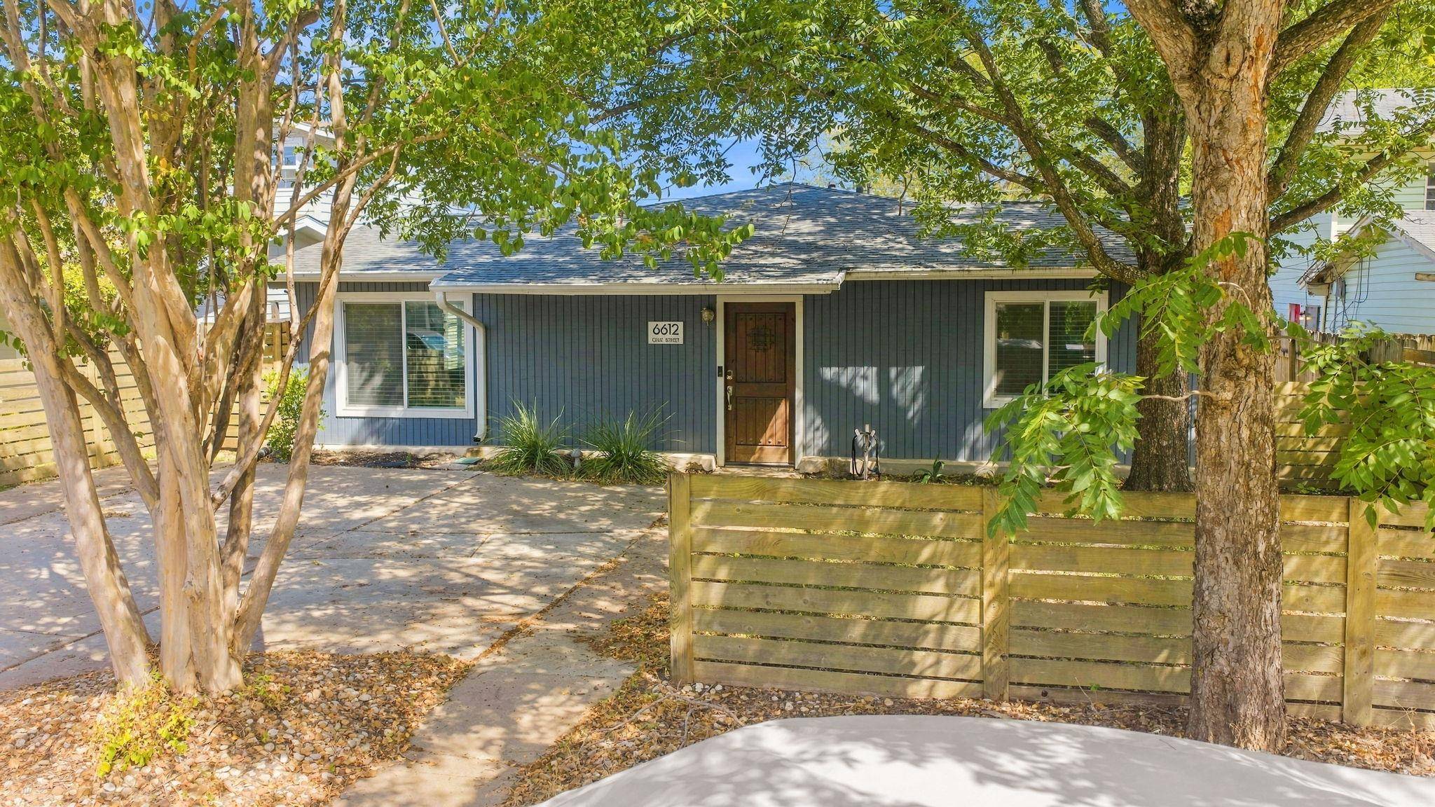 6612 Cruz ST, Austin, TX 78741