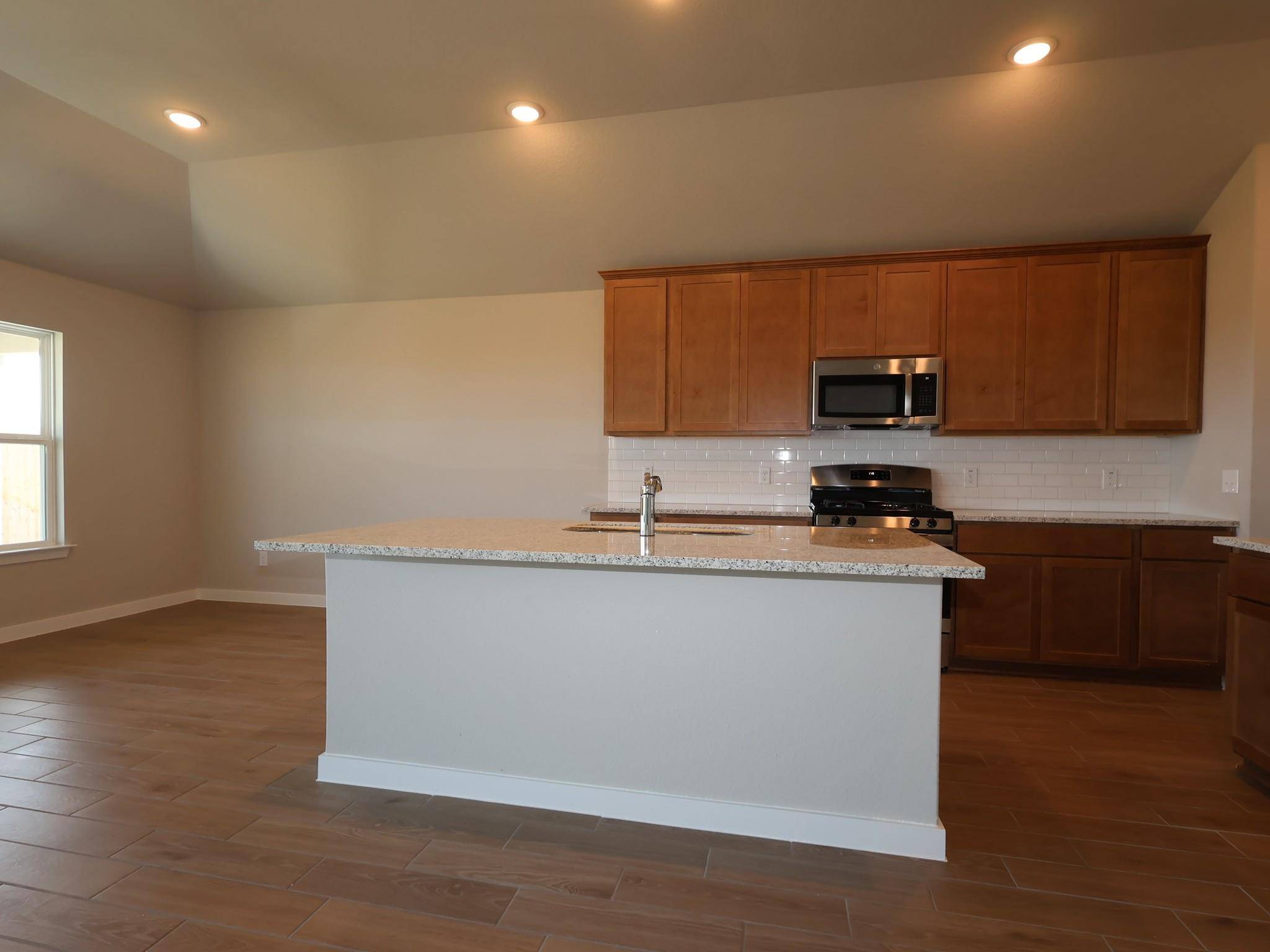 12721 Setting Peak LN, Buda, TX 78610