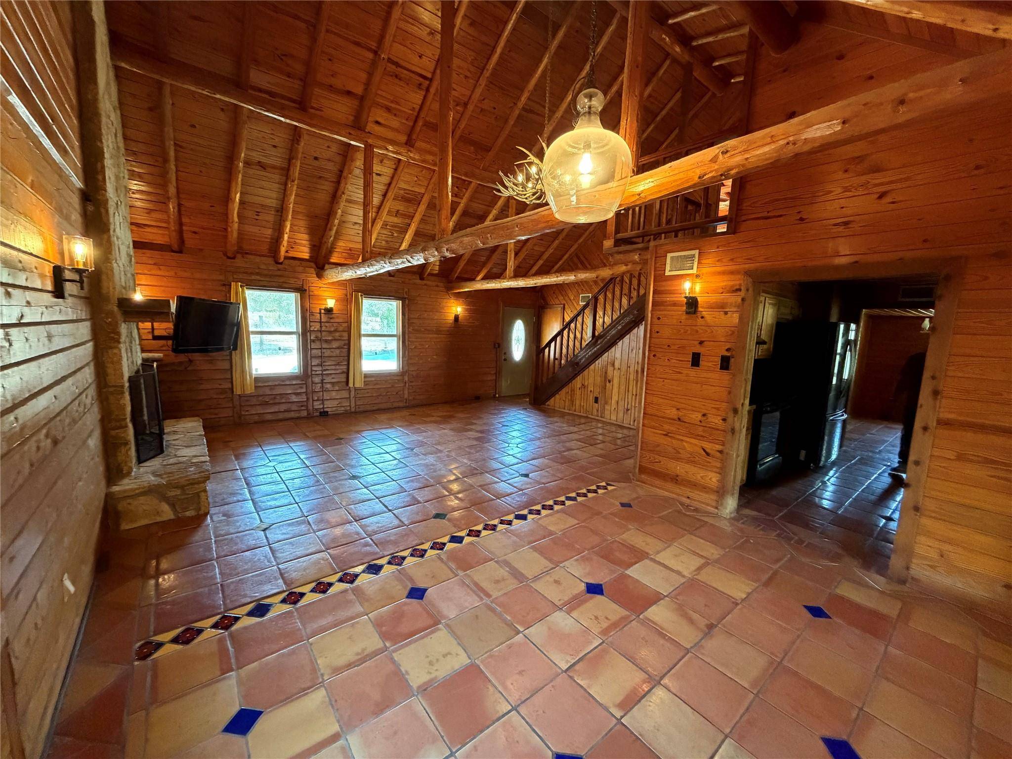 1215 Agarita DR, Fischer, TX 78623