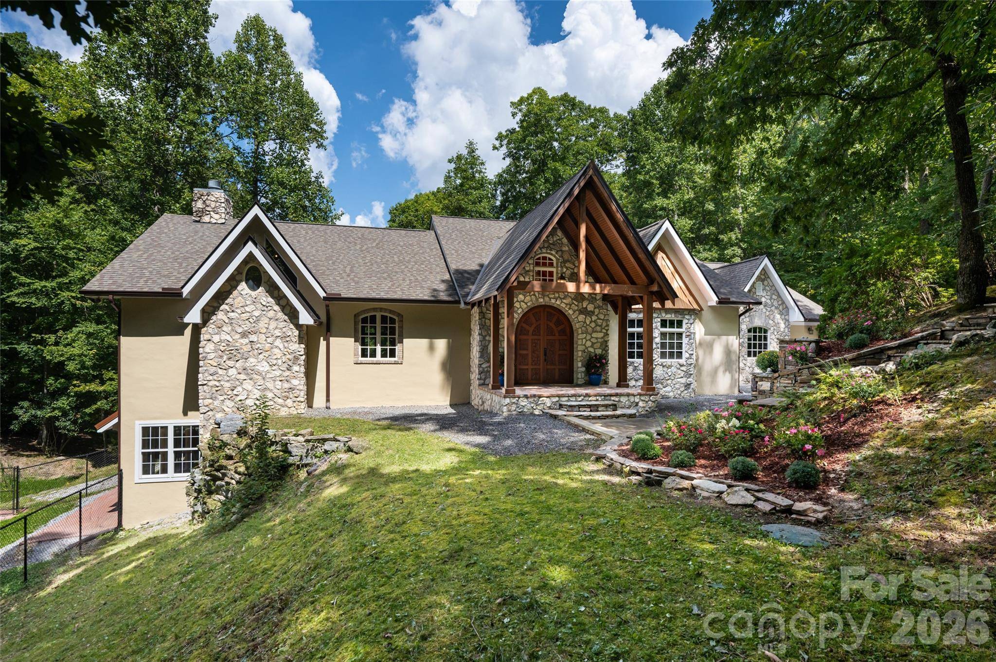 3999 Laurel Park HWY, Hendersonville, NC 28739
