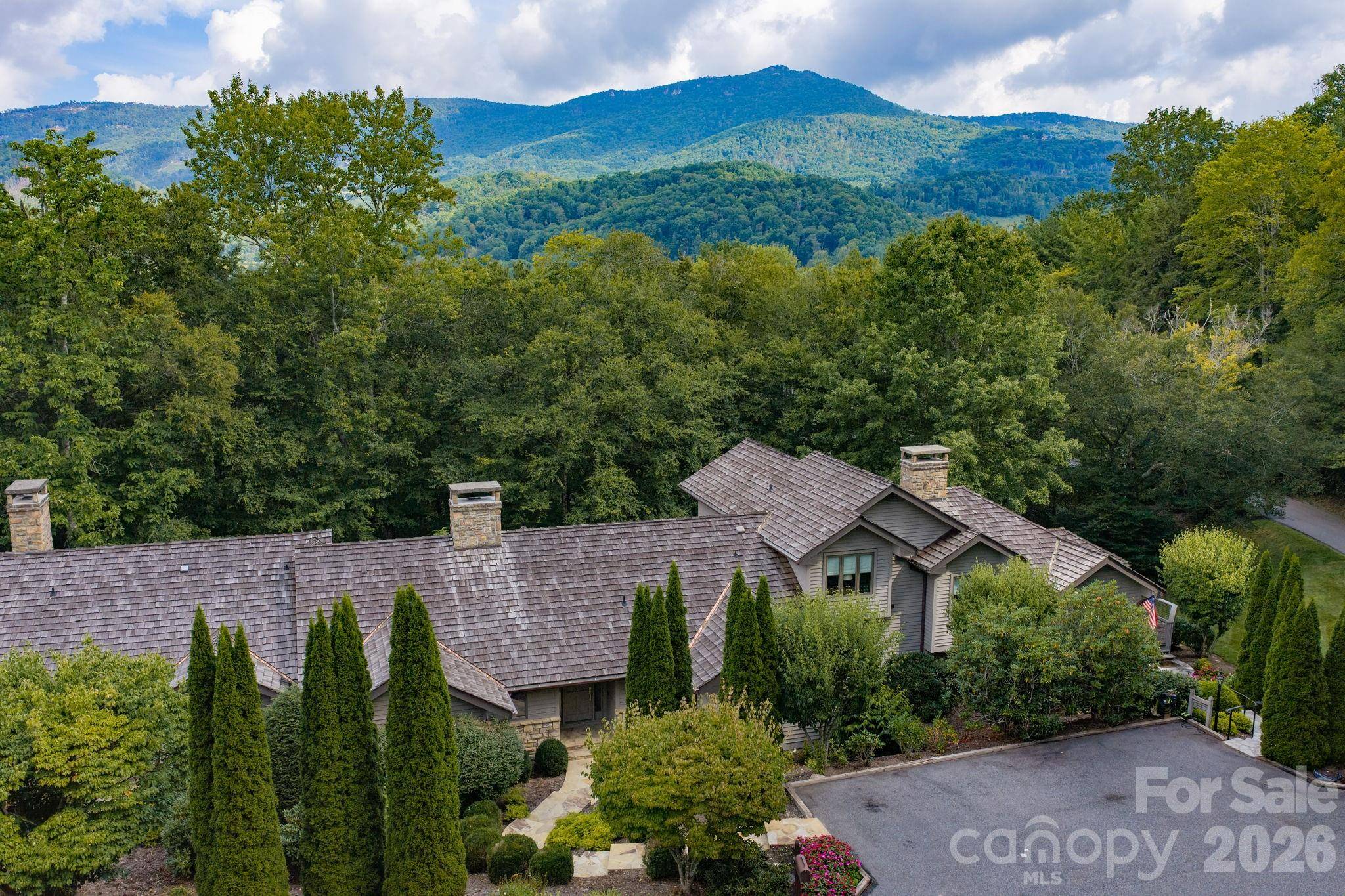 659 Clubhouse DR #D2, Banner Elk, NC 28604